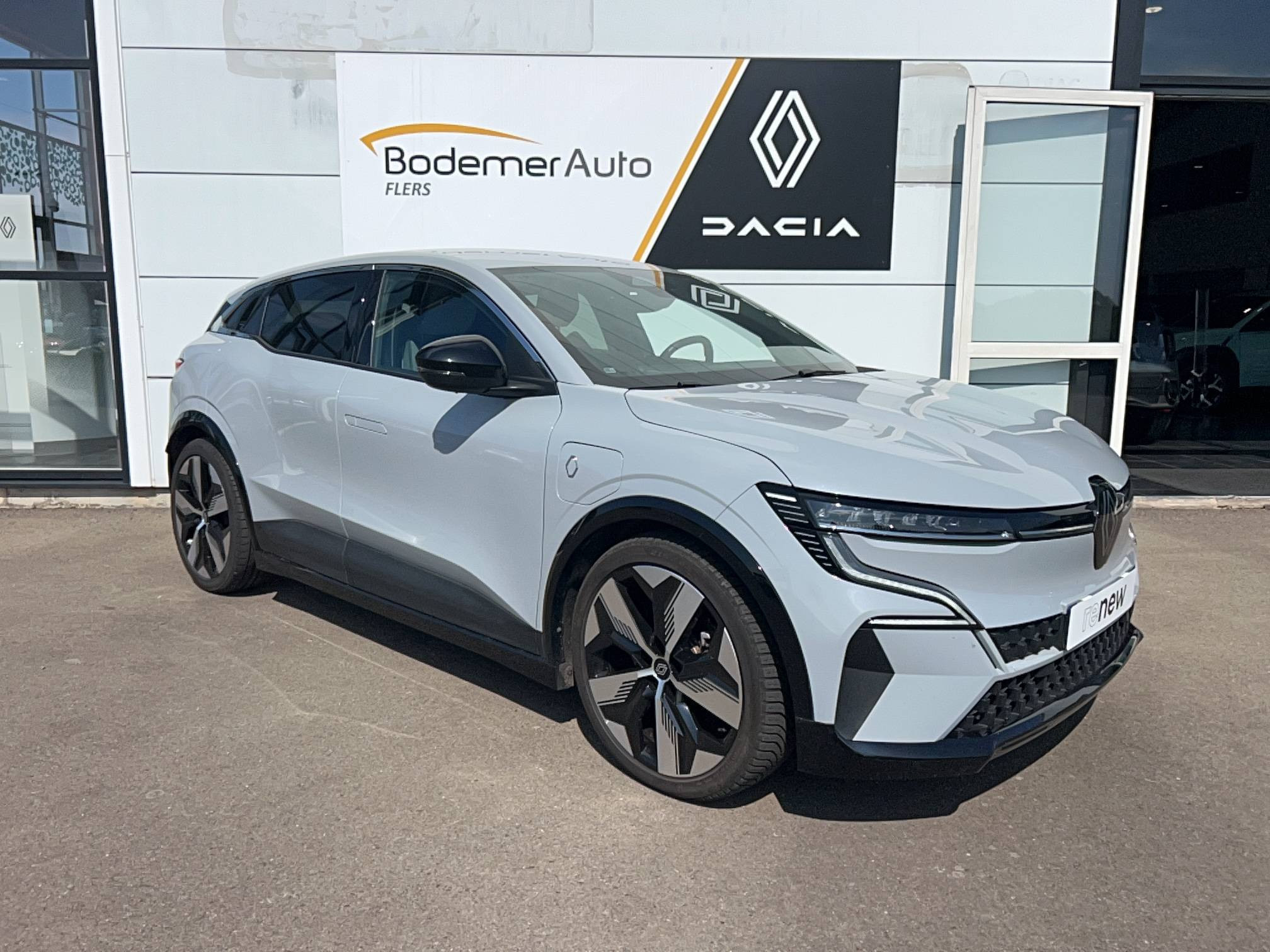 Vente en ligne Renault Megane E-Tech  EV60 220 ch super charge au prix de 22 980 €