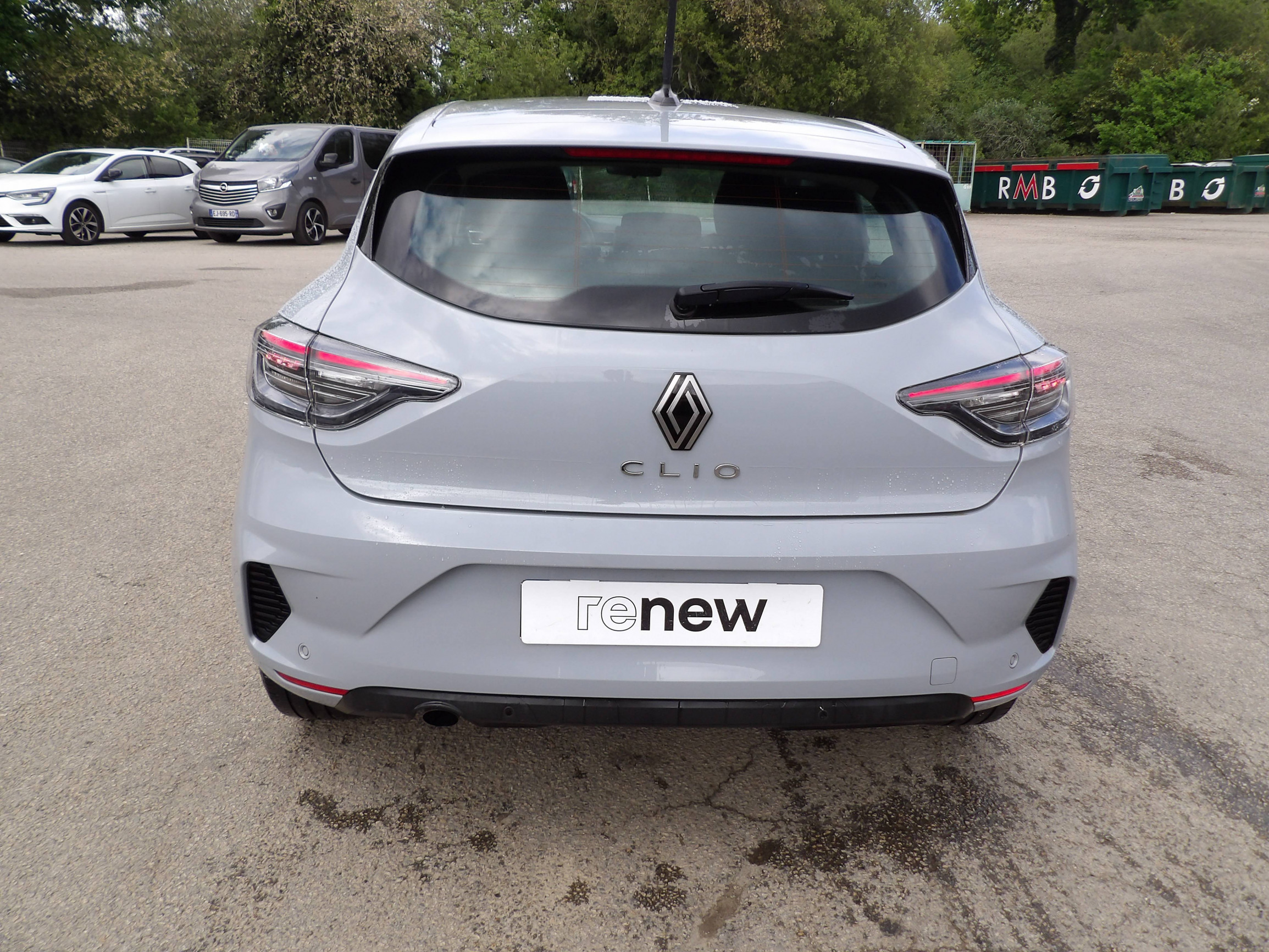 Vente en ligne Renault Clio 5 Clio Blue dCi 100 ch GSR2 au prix de 16 499 €