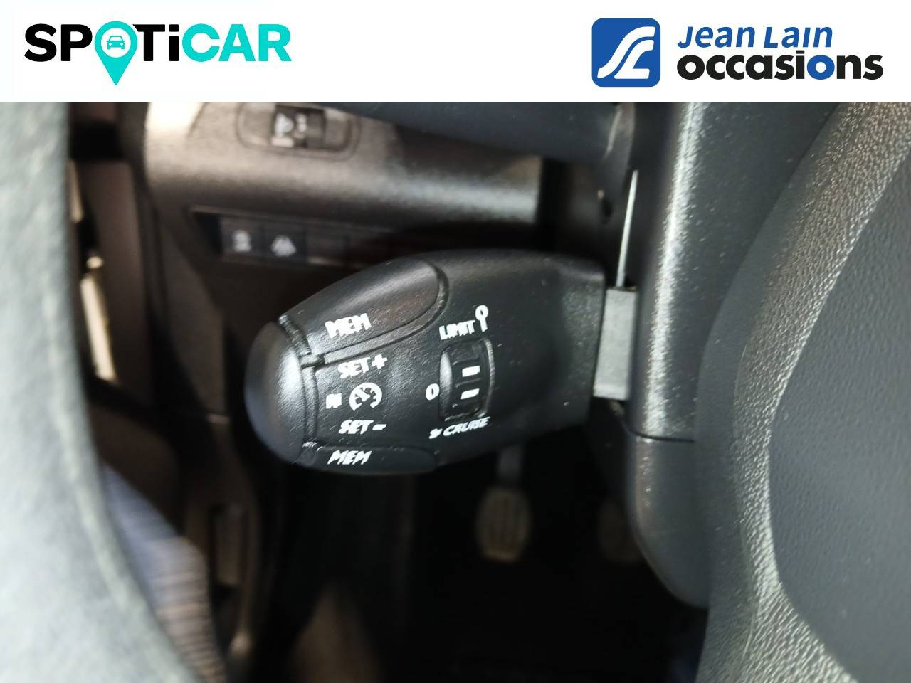 Vente en ligne CITROEN BERLINGO Berlingo Taille M BlueHDi 100 S&S BVM6 Feel de 2022 au prix de 21 474 €