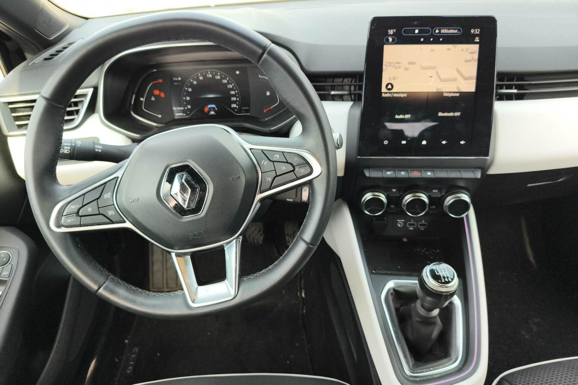 Vente en ligne Renault Clio 5 Clio TCe 100 GPL - 21 au prix de 13 390 €