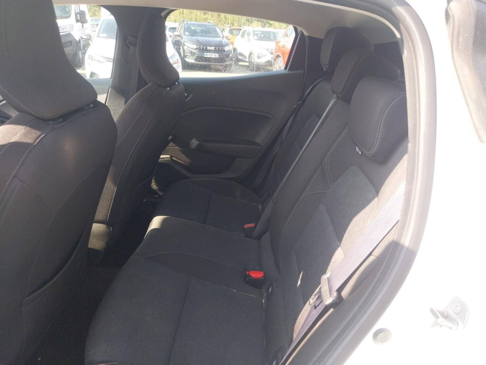 Vente en ligne Renault Clio 5 Clio TCe 90 au prix de 12 490 €