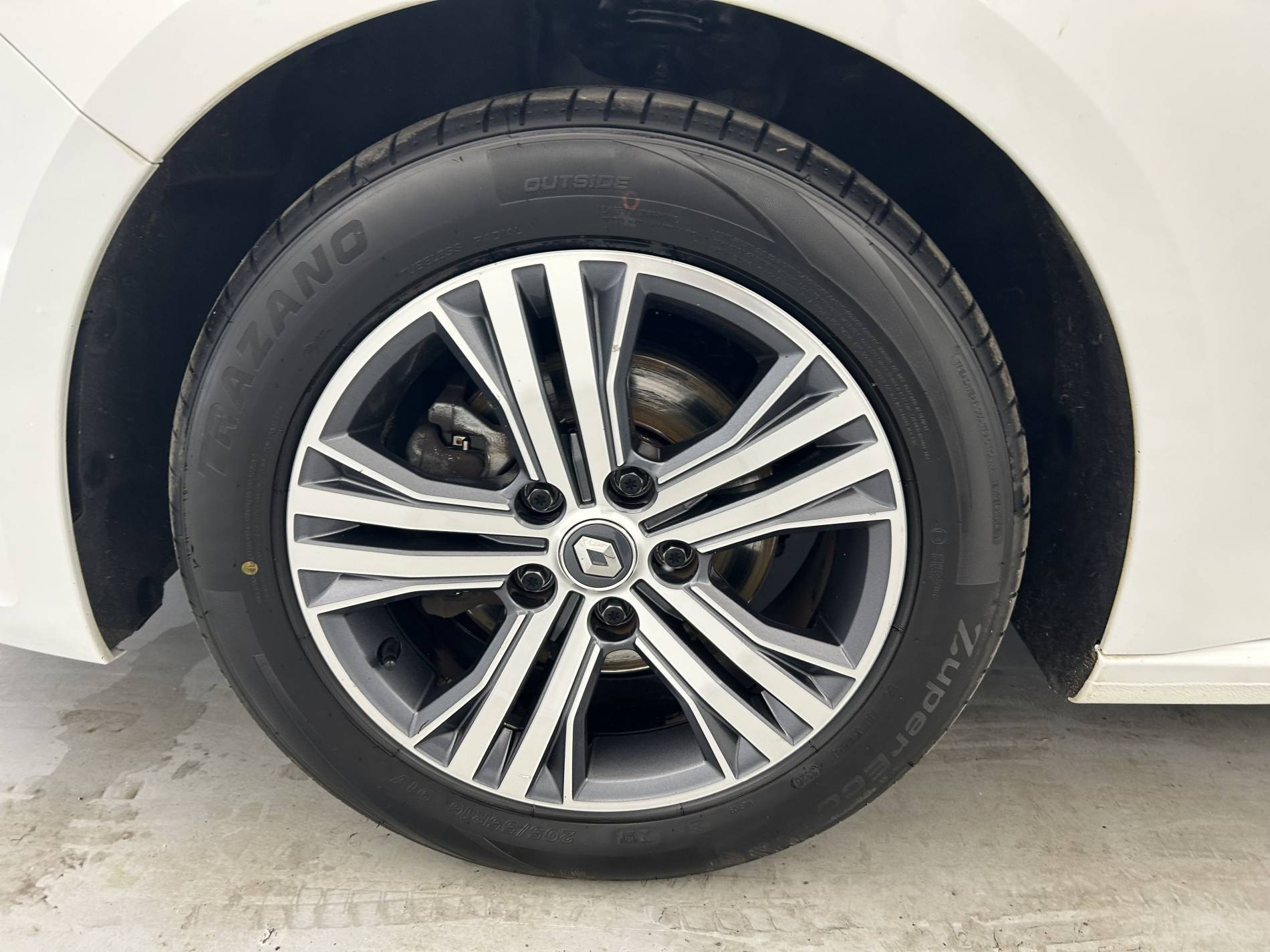 Vente en ligne Renault Megane 4  TCe 140 au prix de 15 990 €