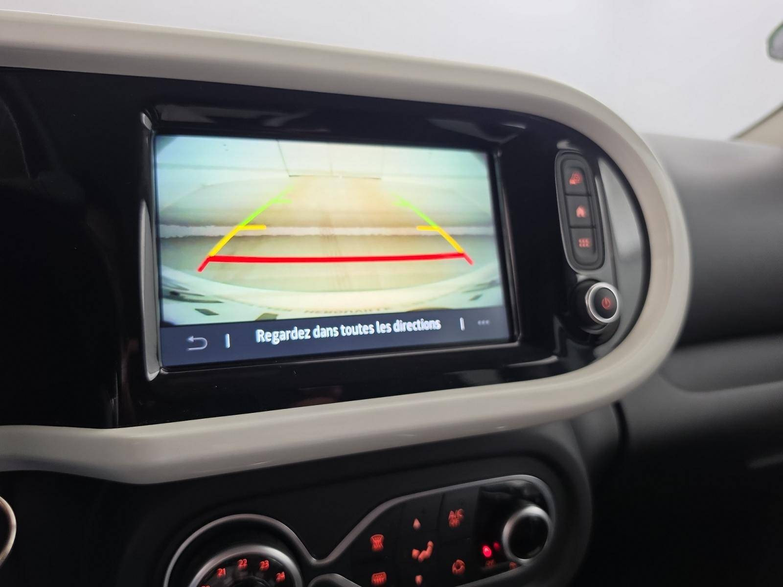 Vente en ligne Renault Twingo Electrique Twingo III E-Tech au prix de 14 490 €