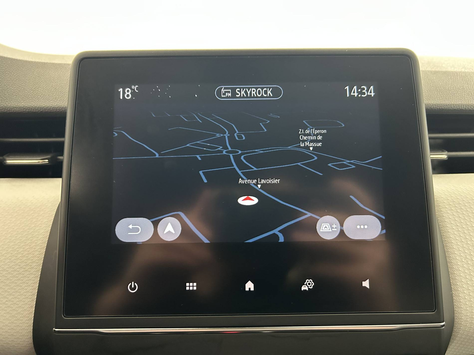 Vente en ligne Renault Clio 5 Clio TCe 90 au prix de 14 990 €