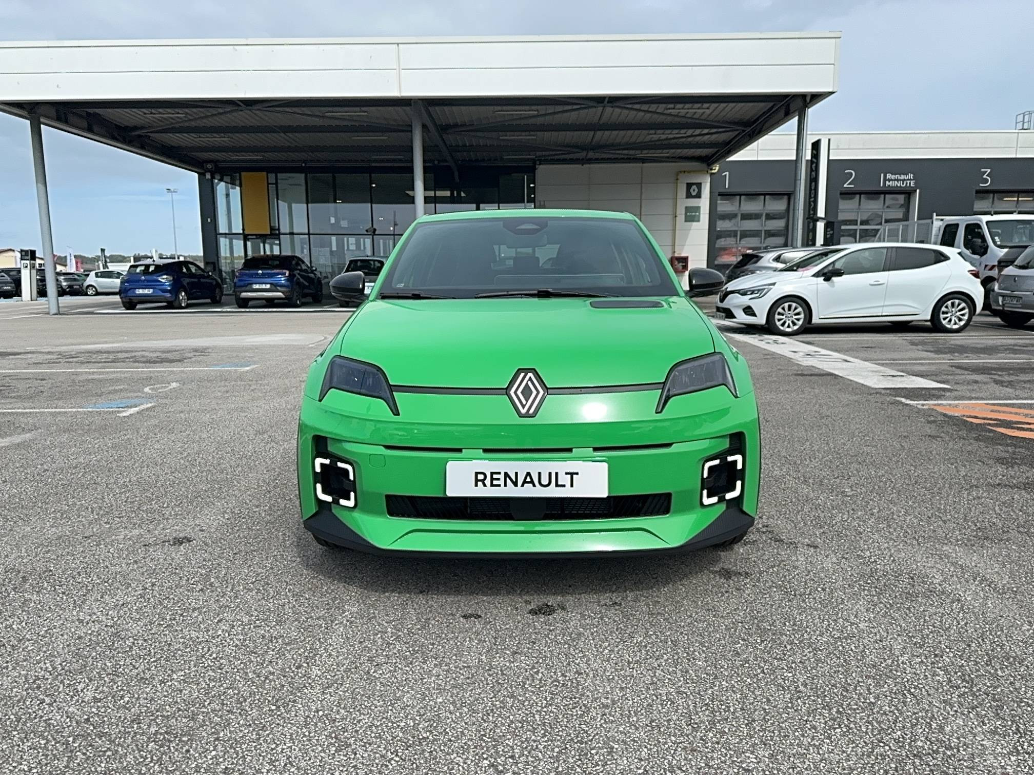 Vente en ligne Renault R5 E-Tech  120 ch autonomie urbaine au prix de 26 900 €