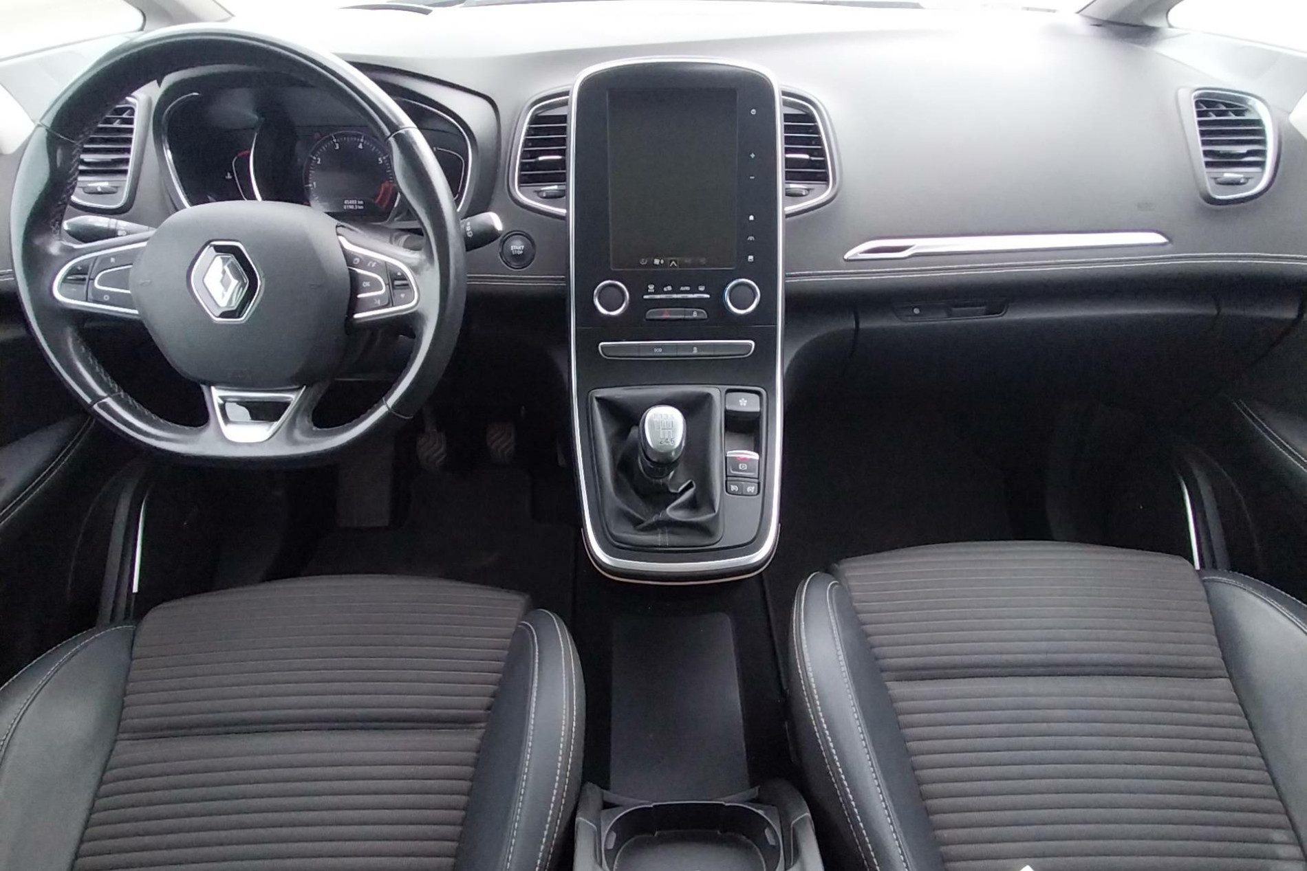 Vente en ligne Renault Scenic 4 Scenic TCe 140 FAP au prix de 17 790 €