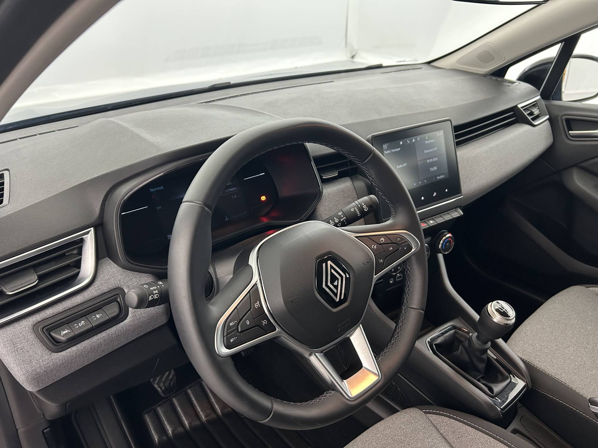Vente en ligne Renault Clio 5 Clio TCe 90 au prix de 15 990 €