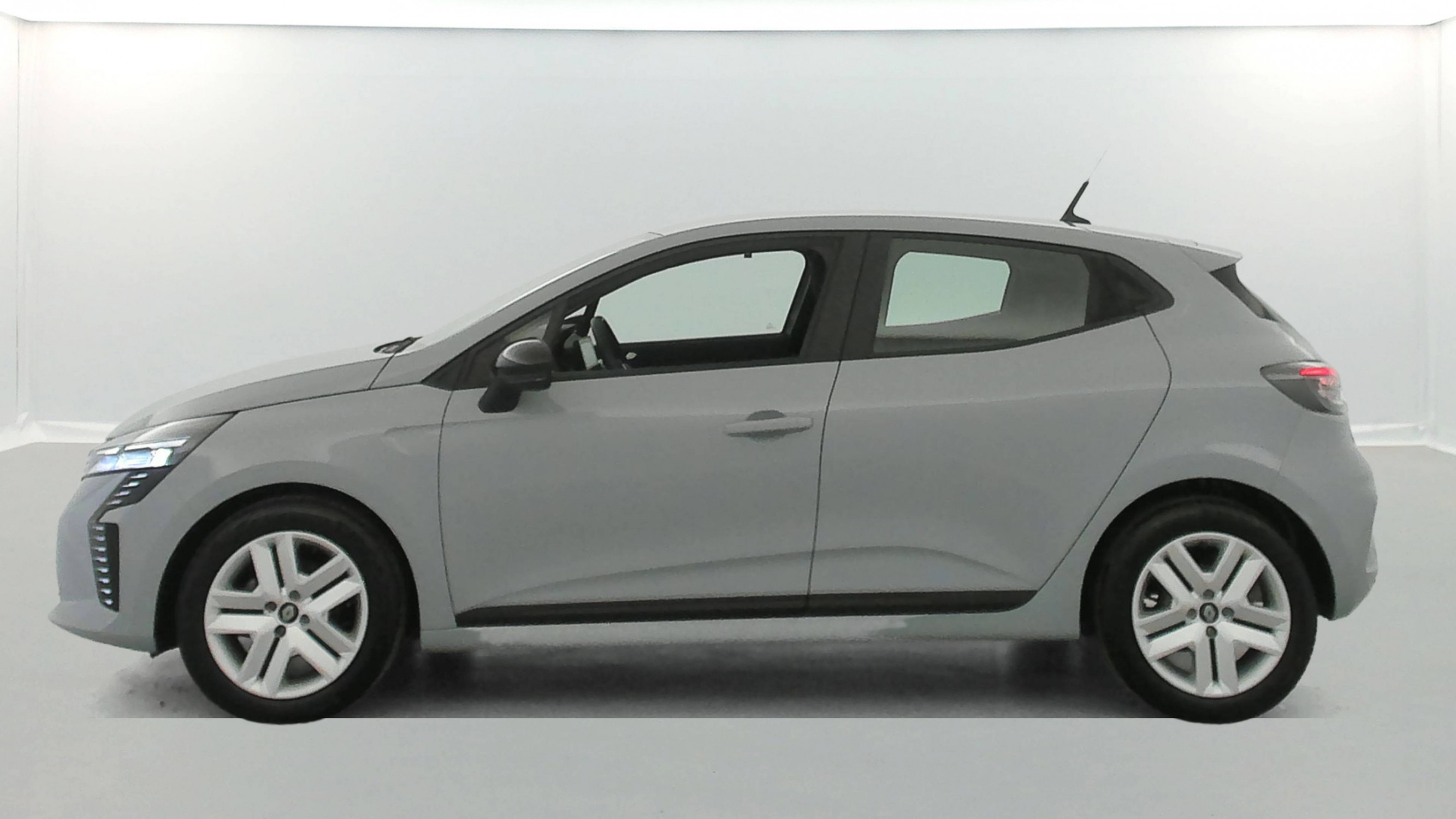 Vente en ligne Renault Clio 5 Clio TCe 90 au prix de 15 990 €