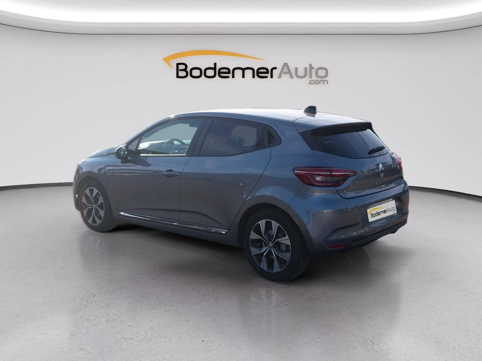 Vente en ligne Renault Clio 5 Clio E-Tech full hybrid 145 au prix de 16 140 €