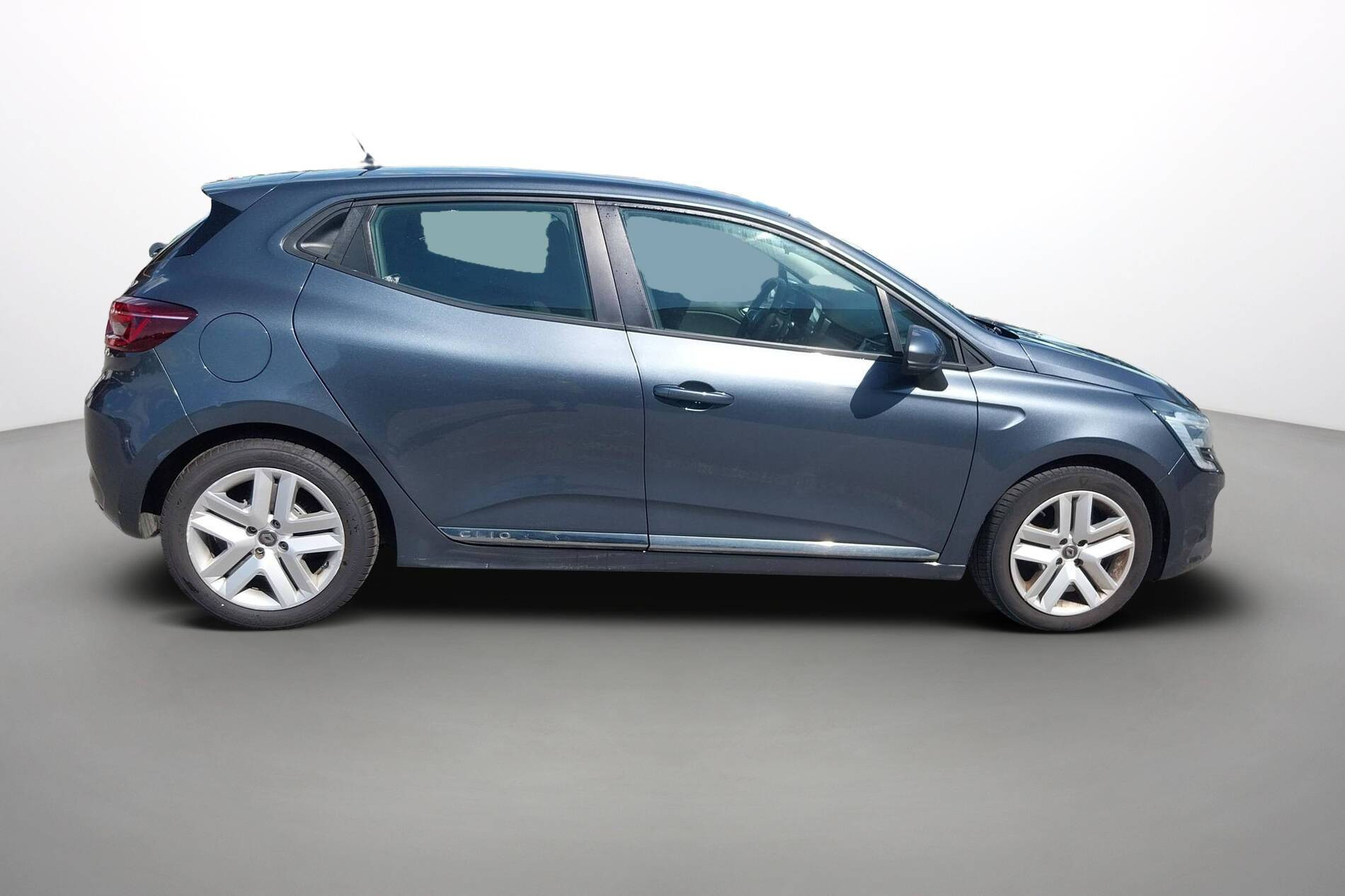 Vente en ligne Renault Clio 5 Clio Blue dCi 85 au prix de 12 490 €