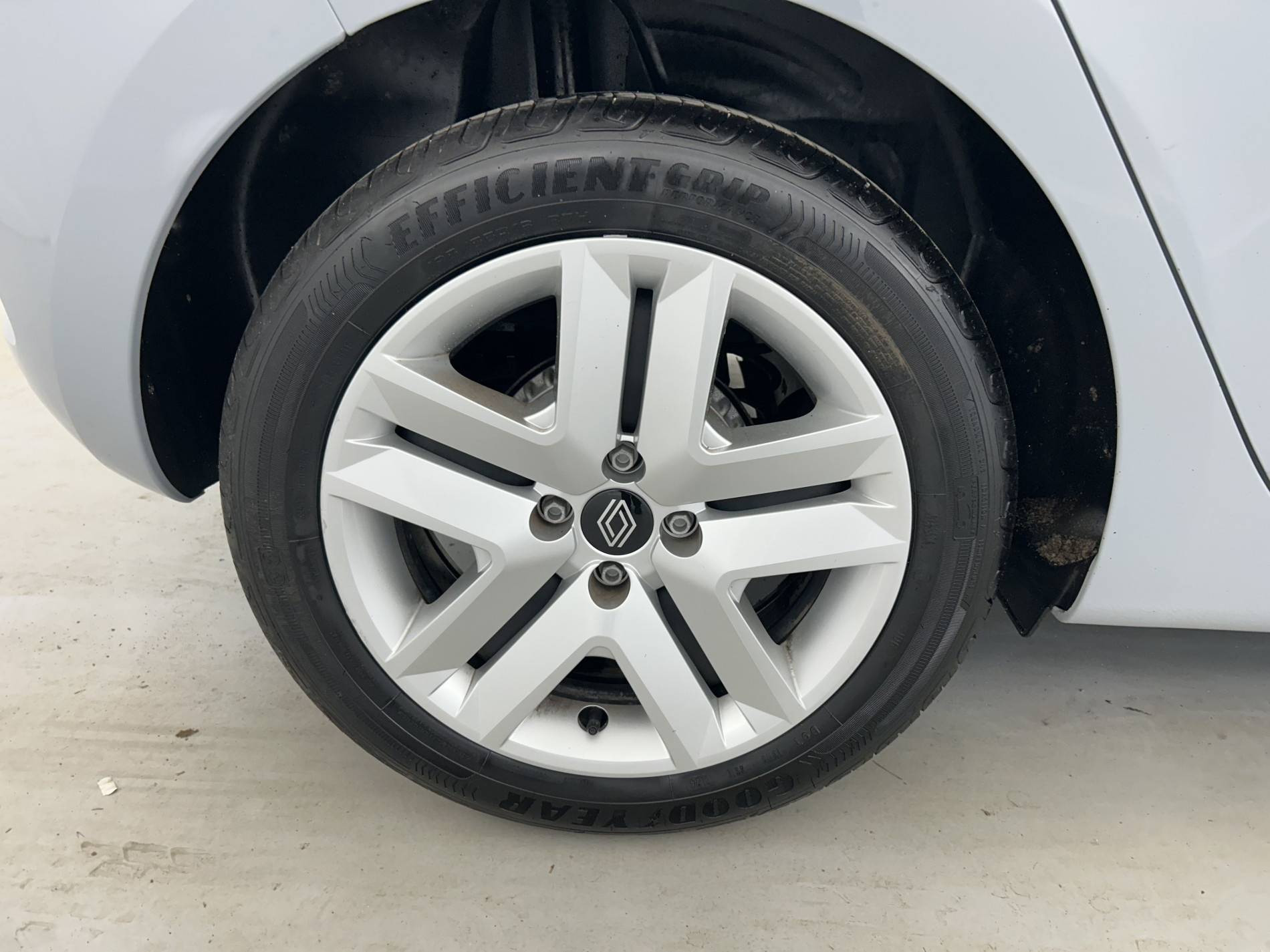 Vente en ligne Renault Clio 5 Clio TCe 90 ch GSR2 au prix de 15 990 €