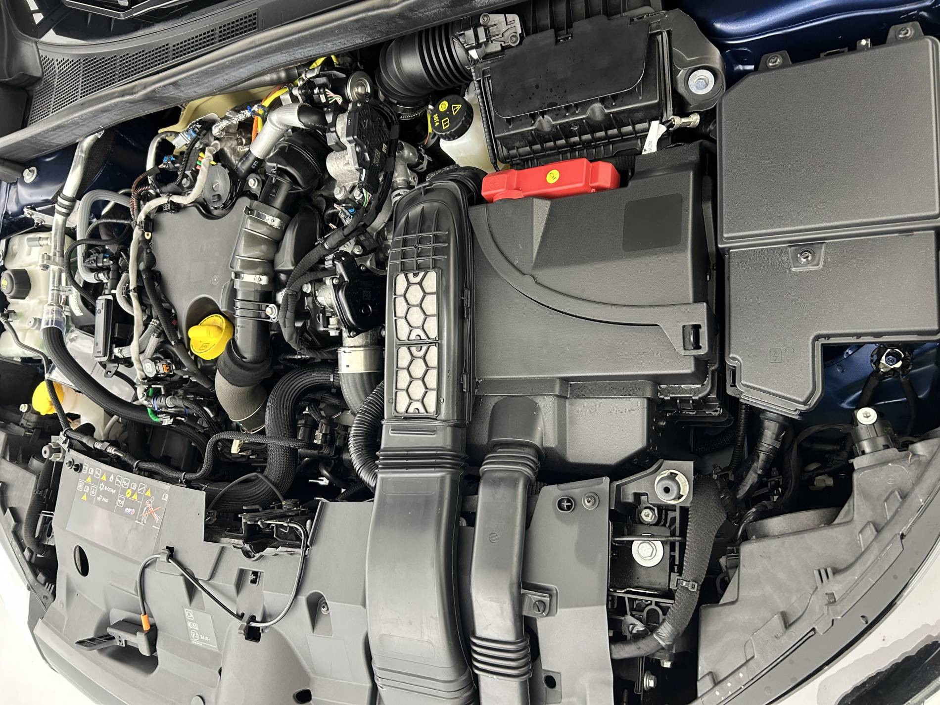 Vente en ligne Renault Megane 4 Mégane IV Berline Blue dCi 115 EDC au prix de 16 400 €