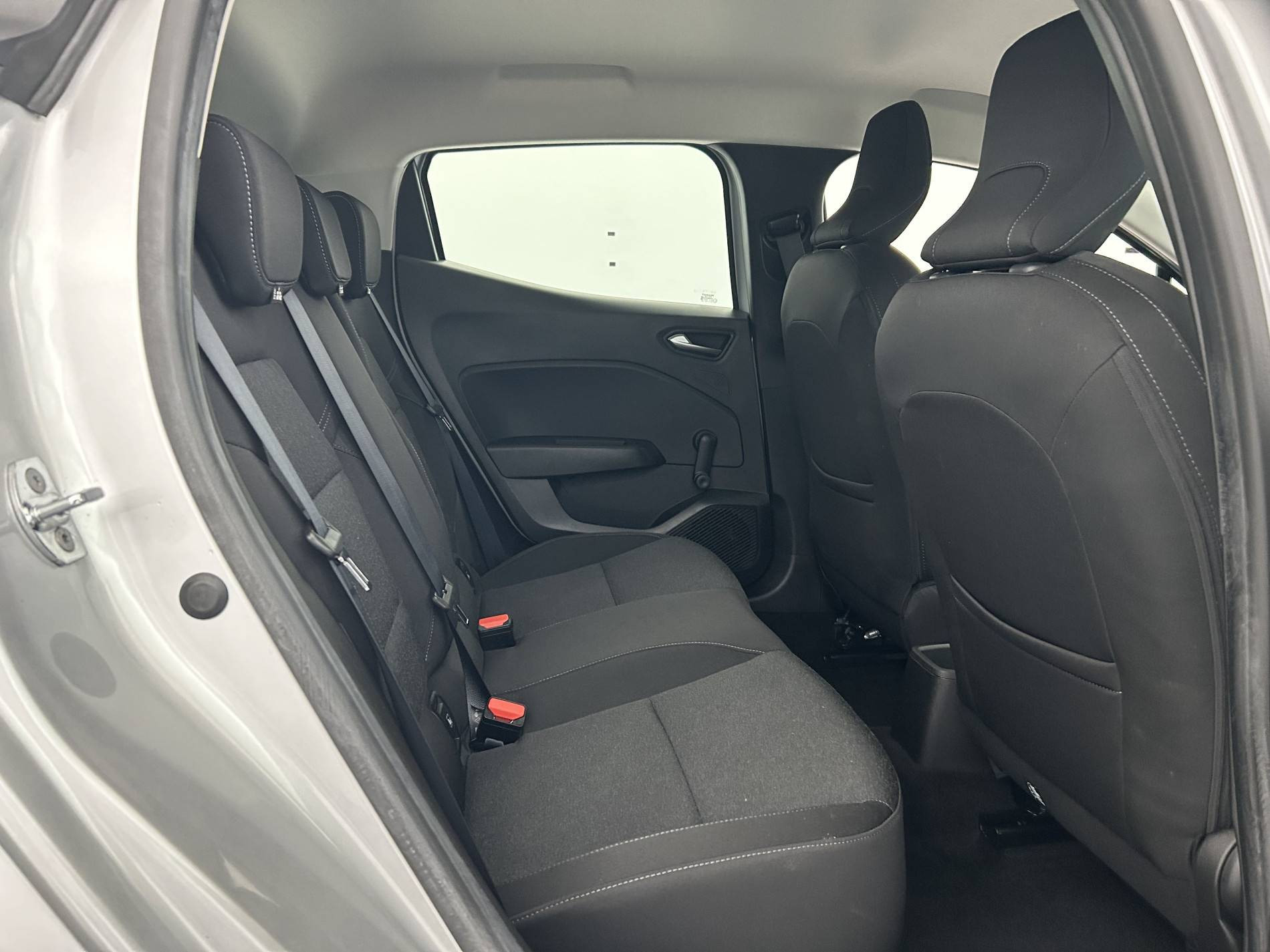 Vente en ligne Renault Clio 5 Clio TCe 90 - 21N au prix de 13 490 €