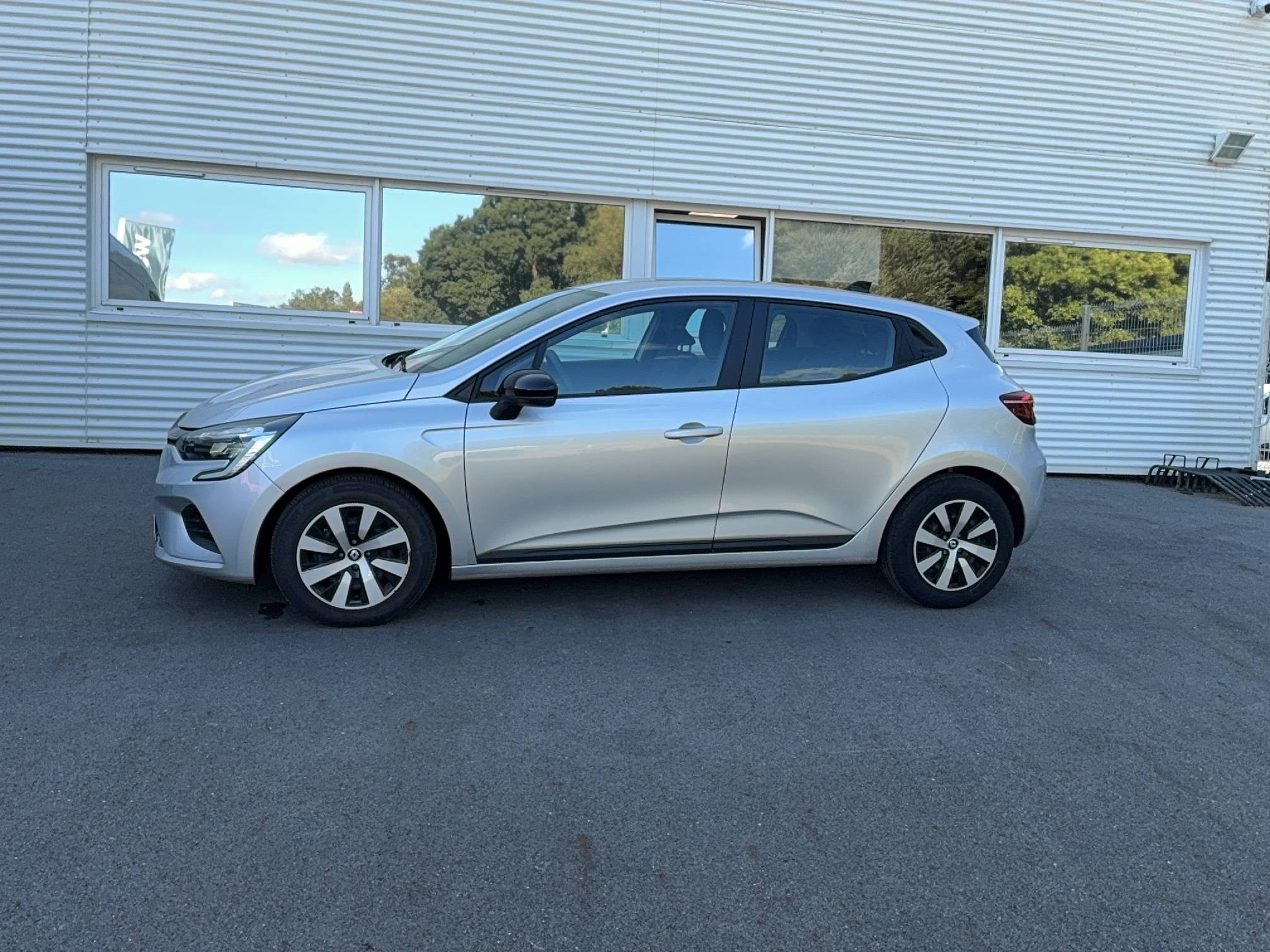 Vente en ligne Renault Clio 5 Clio TCe 90 au prix de 14 590 €