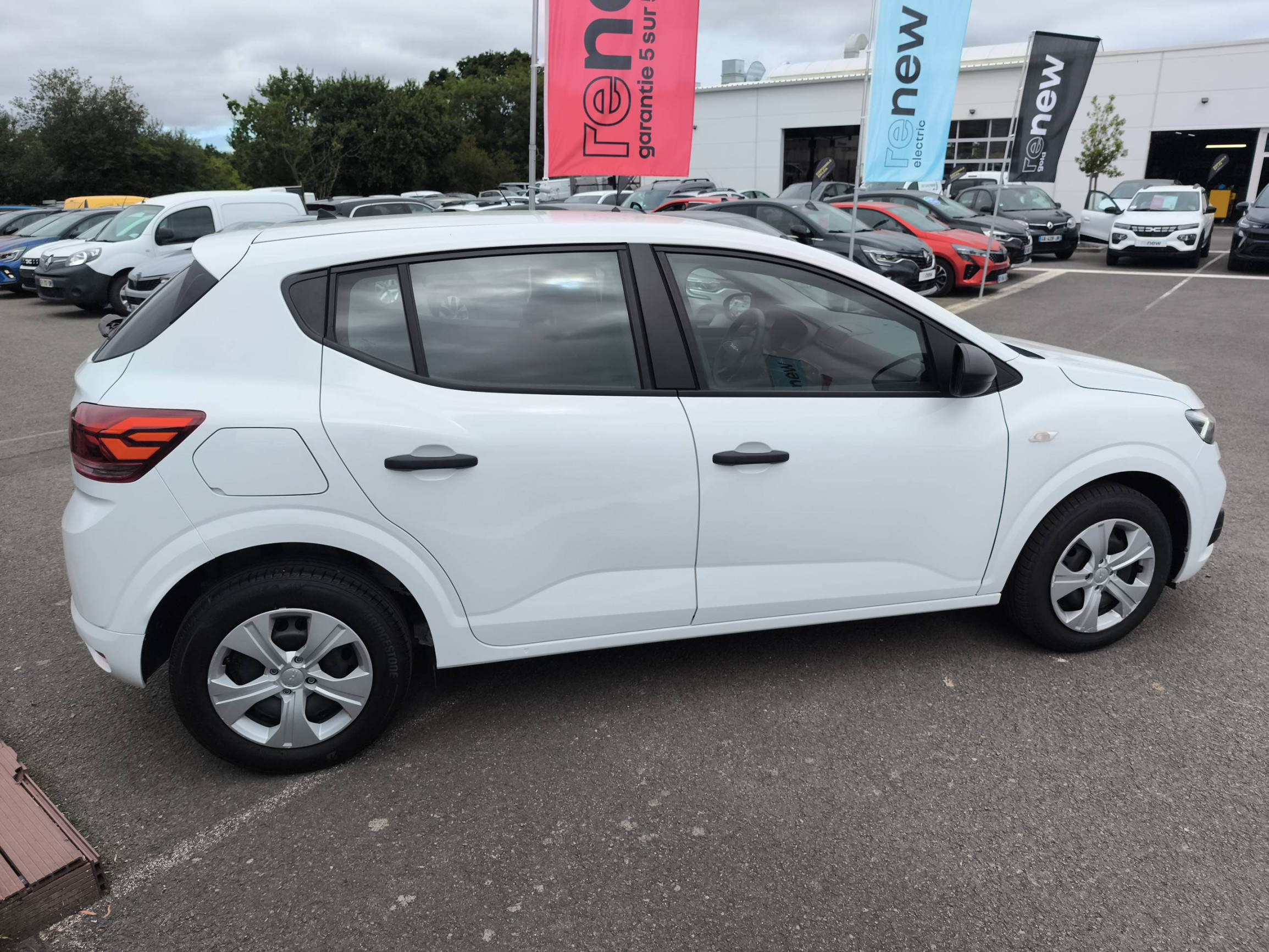 Vente en ligne Dacia Sandero  ECO-G 100 au prix de 12 790 €