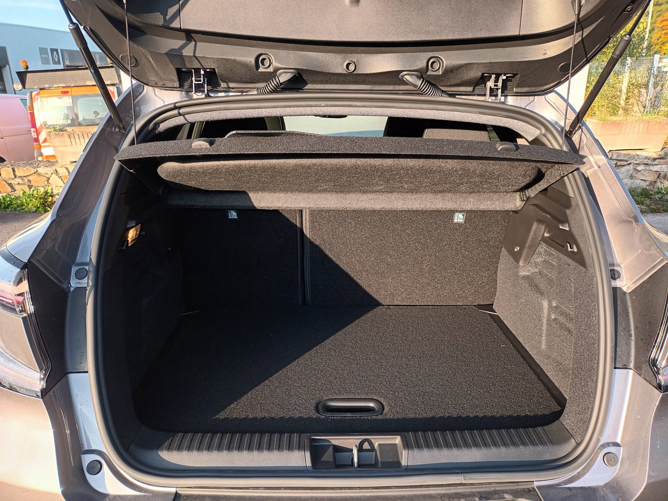 Vente en ligne Renault Captur  E-Tech full hybrid 160 ch au prix de 32 490 €