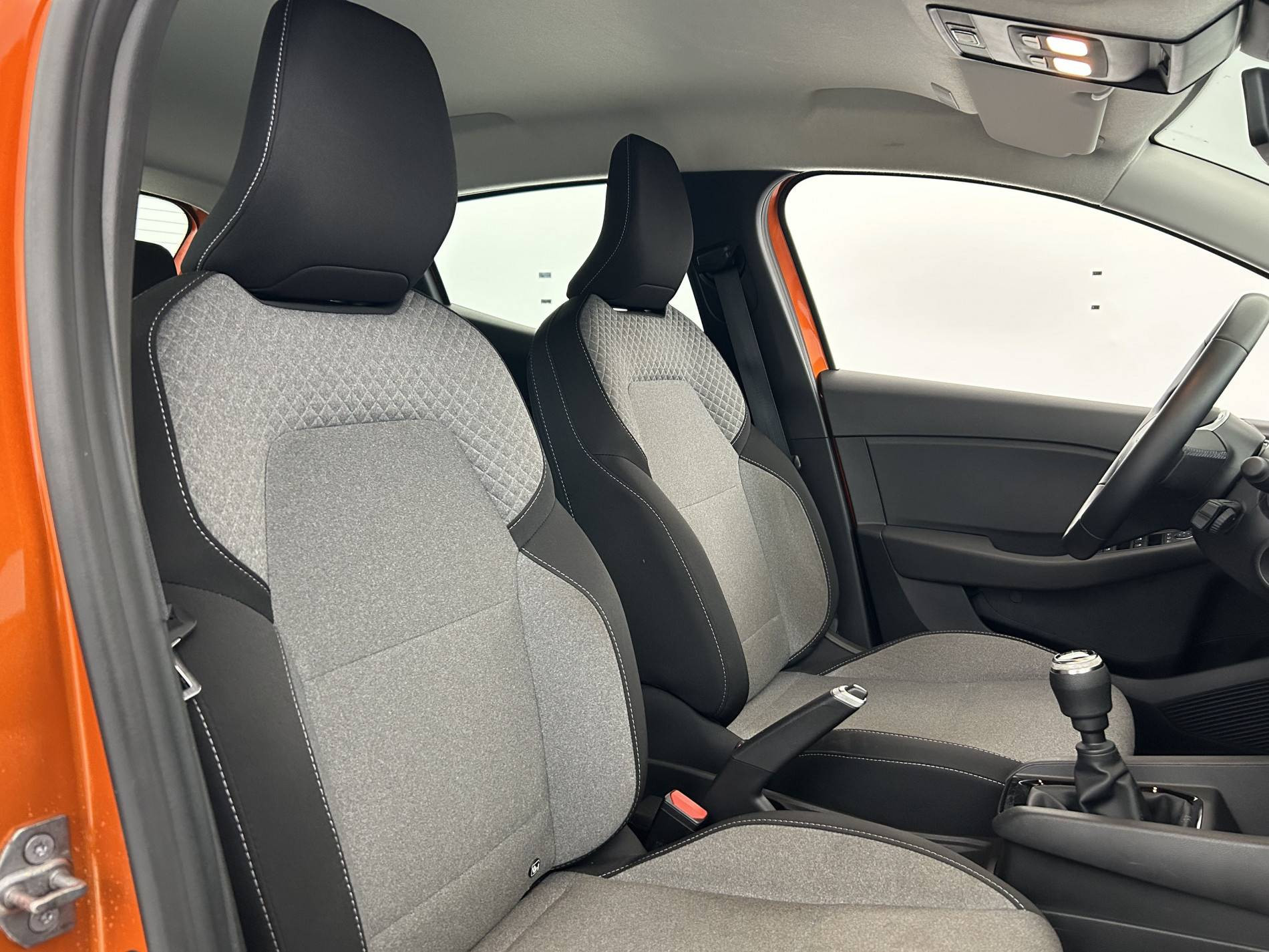 Vente en ligne Renault Clio 5 Clio TCe 90 au prix de 15 490 €