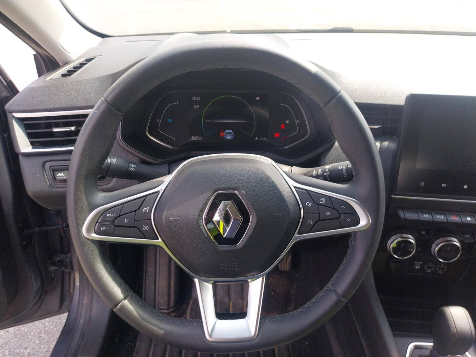 Vente en ligne Renault Clio 5 Clio E-Tech full hybrid 145 au prix de 15 990 €