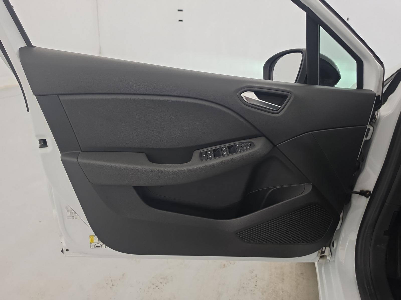 Vente en ligne Renault Clio 5 Clio TCe 90 au prix de 13 690 €