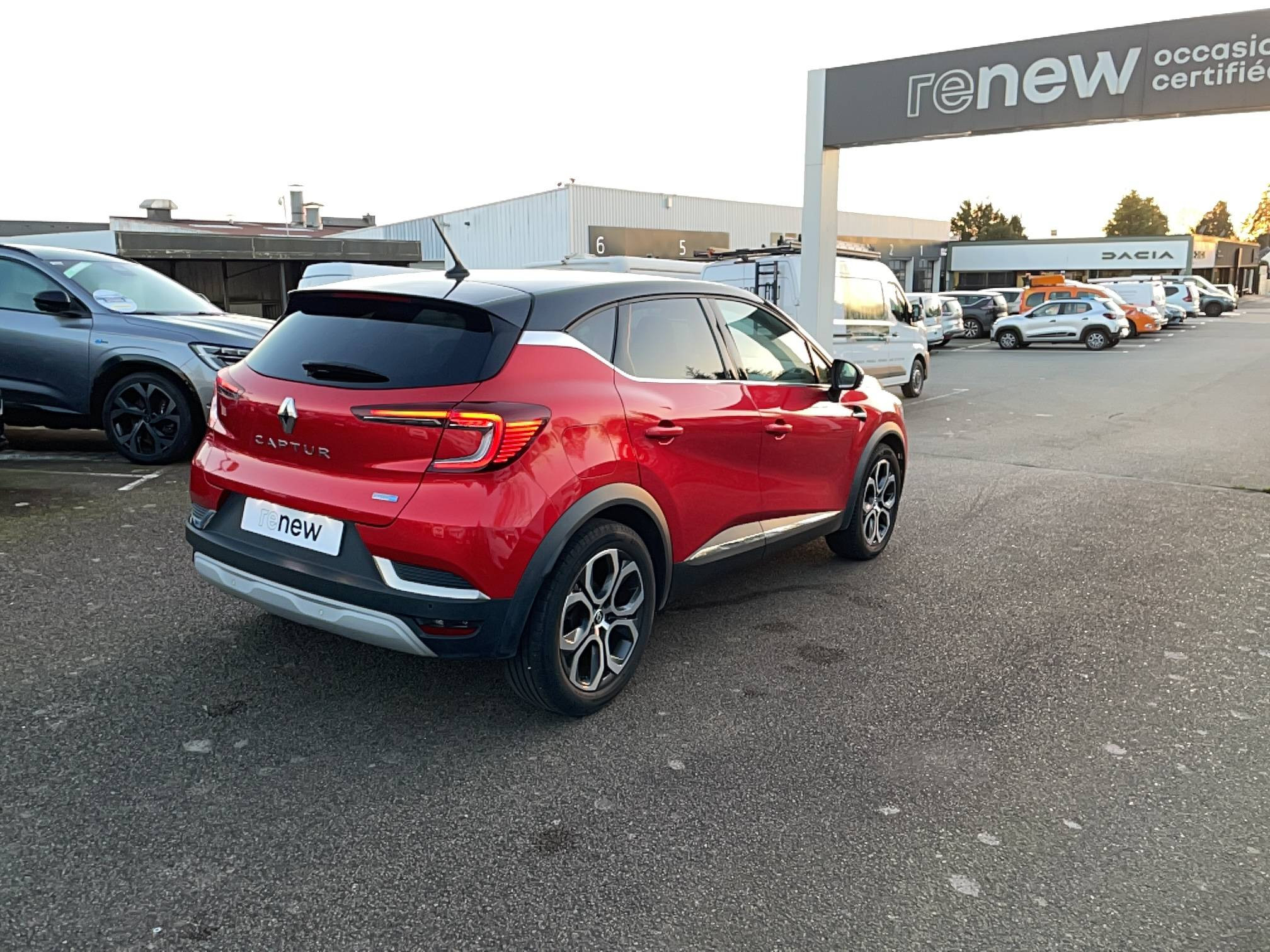 Vente en ligne Renault Captur  E-Tech 145 - 21 au prix de 18 490 €