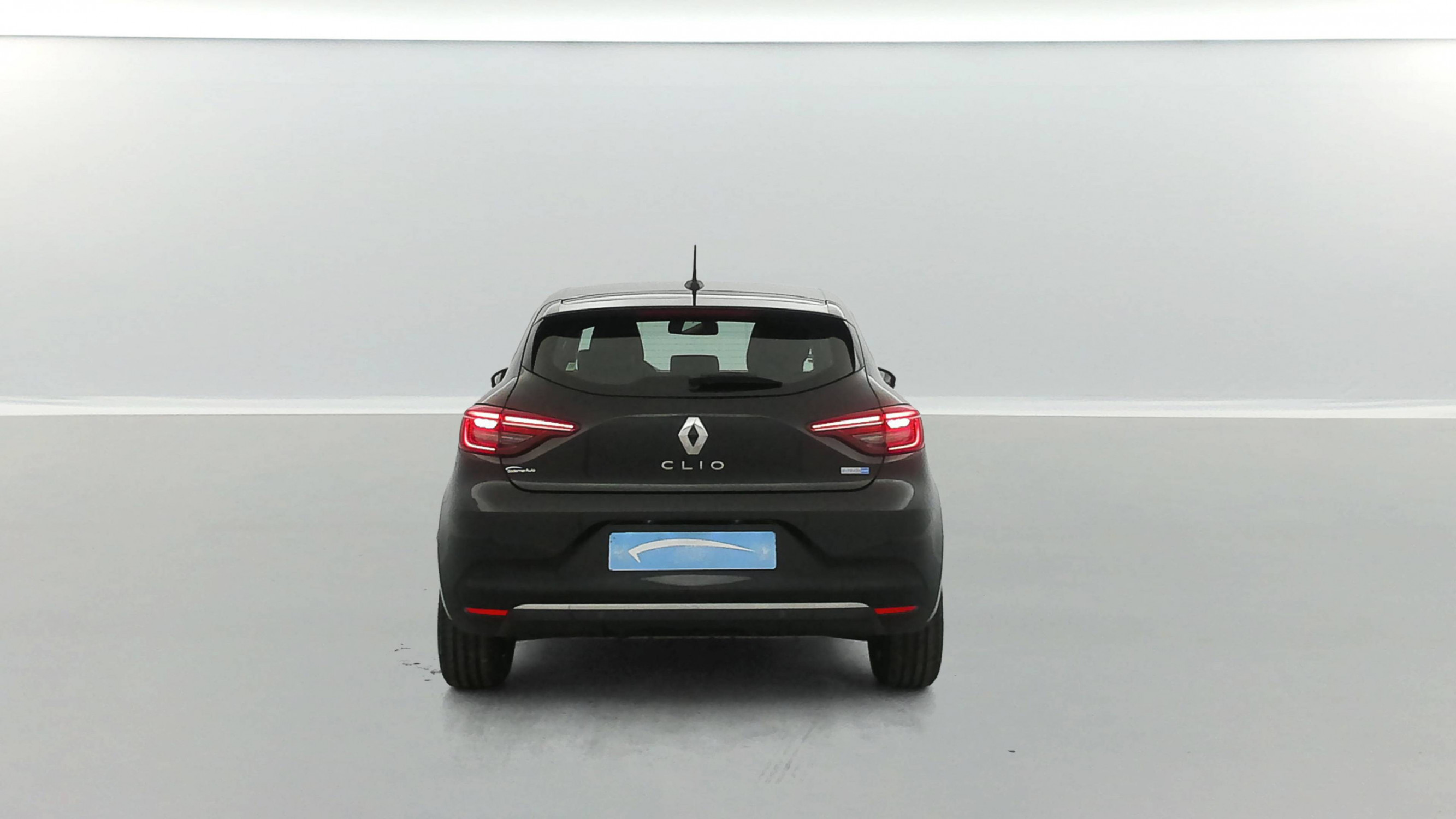 Vente en ligne Renault Clio 5 Clio E-Tech 140 - 21N au prix de 15 790 €