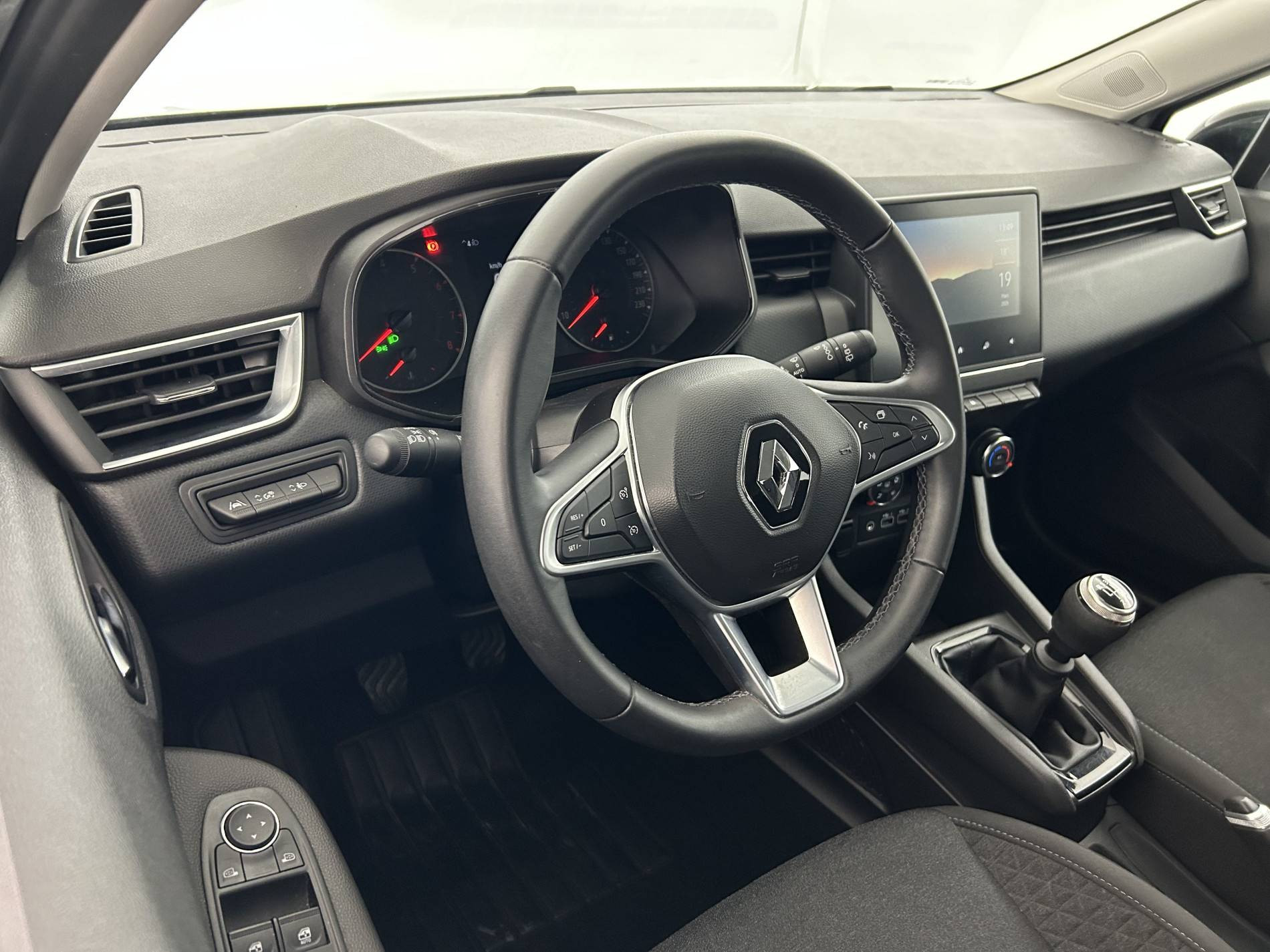 Vente en ligne Renault Clio 5 Clio TCe 90 au prix de 13 500 €