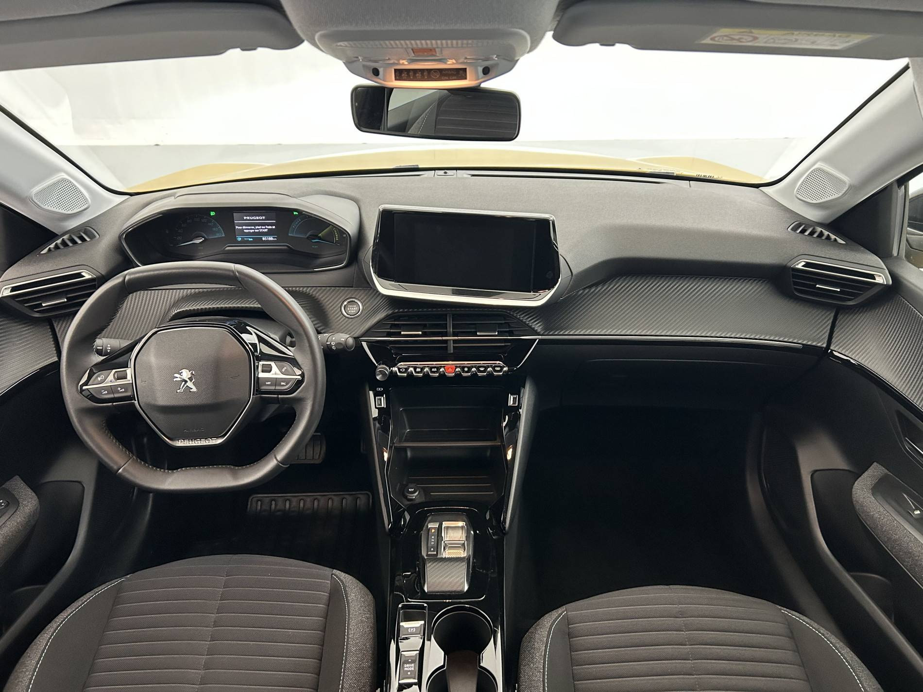 Vente en ligne Peugeot E-208  50 kWh 136ch au prix de 12 970 €