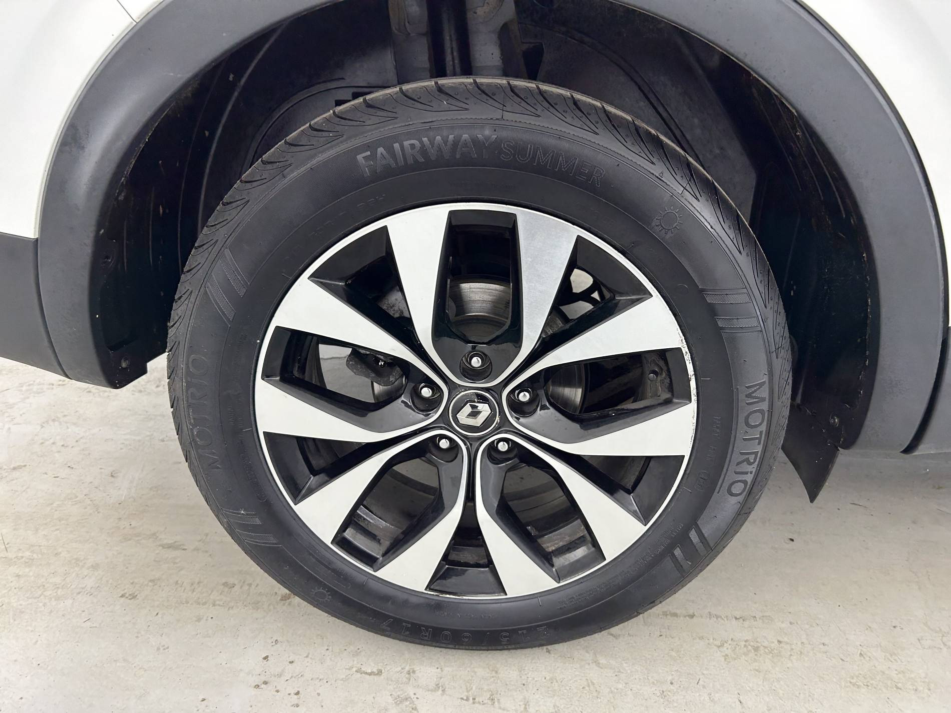 Vente en ligne Renault Arkana  mild hybrid 140 EDC FAP - 22 au prix de 16 990 €