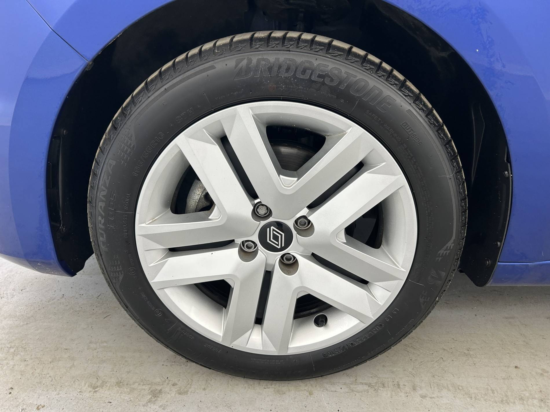 Vente en ligne Renault Clio 5 Clio Blue dCi 100 ch GSR2 au prix de 17 350 €