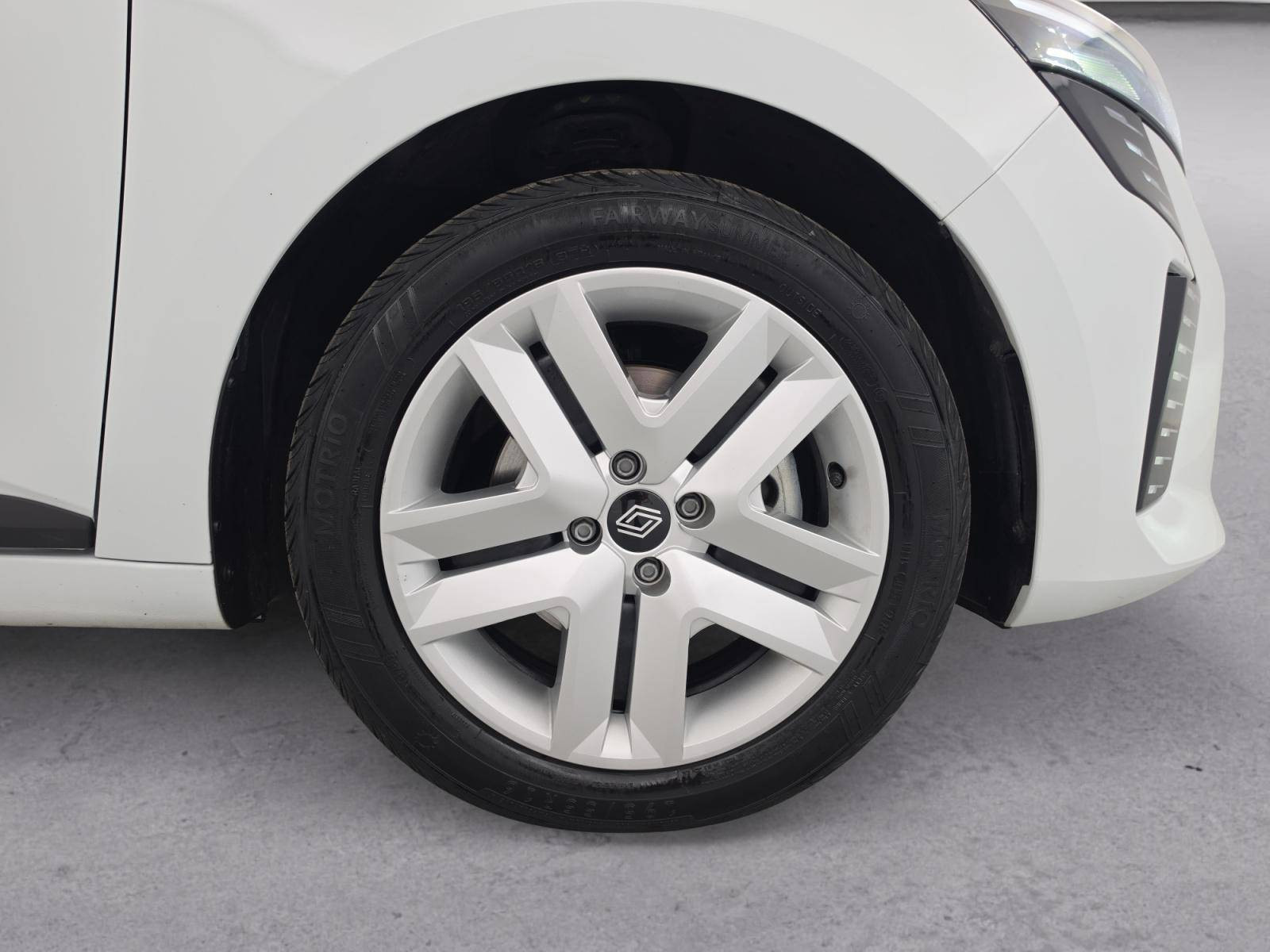 Vente en ligne Renault Clio 5 Clio E-Tech full hybrid 145 ch GSR2 au prix de 19 990 €
