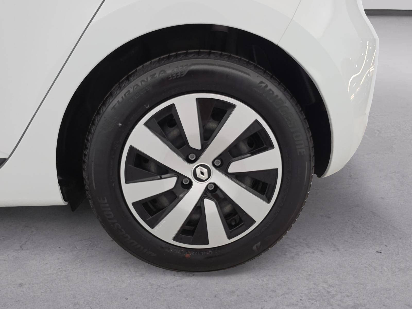 Vente en ligne Renault Clio 5 Clio E-Tech full hybrid 145 au prix de 17 350 €