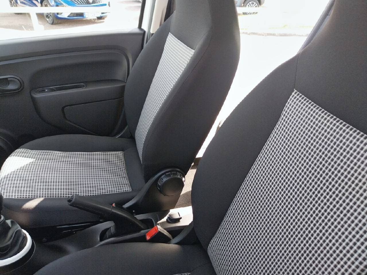Vente en ligne Renault Twingo 3  SCe 65 - 20 au prix de 10 490 €