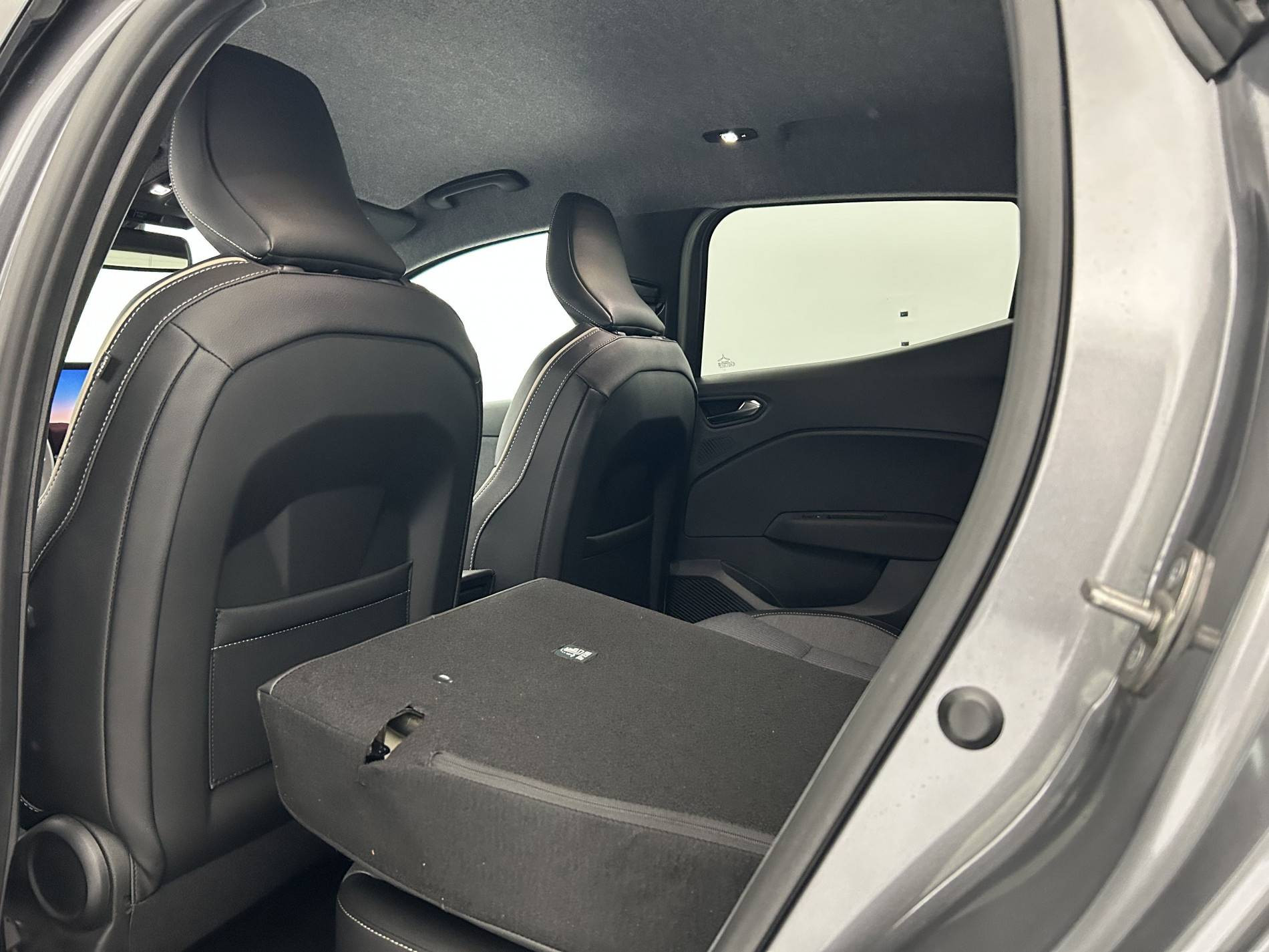 Vente en ligne Renault Clio 5 Clio E-Tech full hybrid 145 au prix de 19 290 €