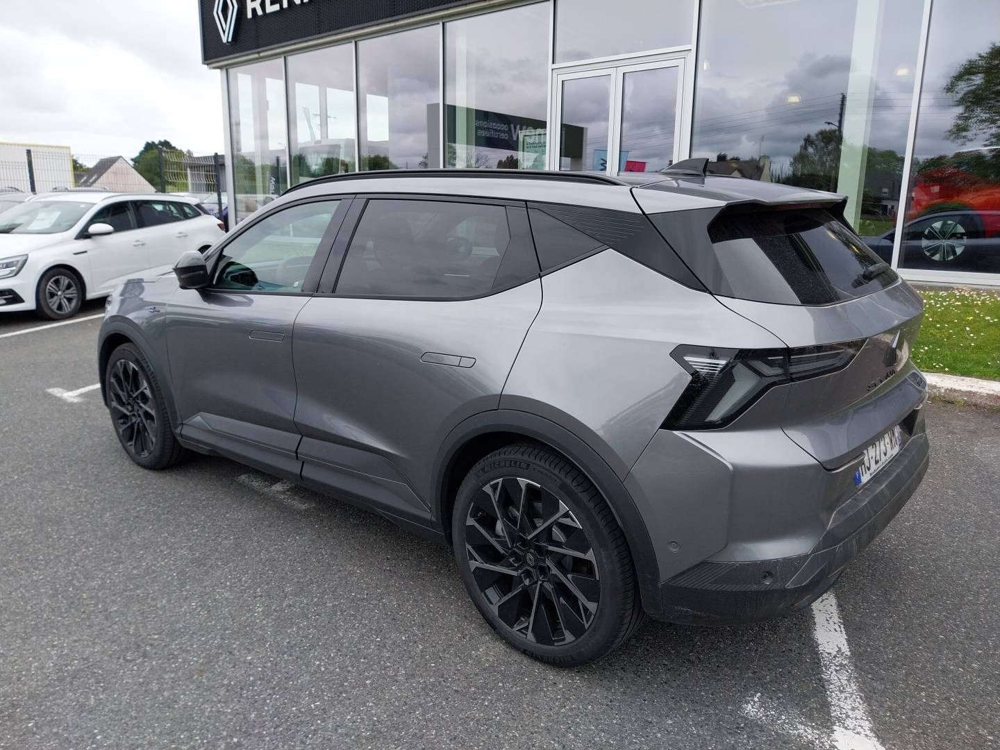 Vente en ligne Renault Scenic E-Tech Scenic E-Tech électrique 220 ch grande autonomie au prix de 46 990 €