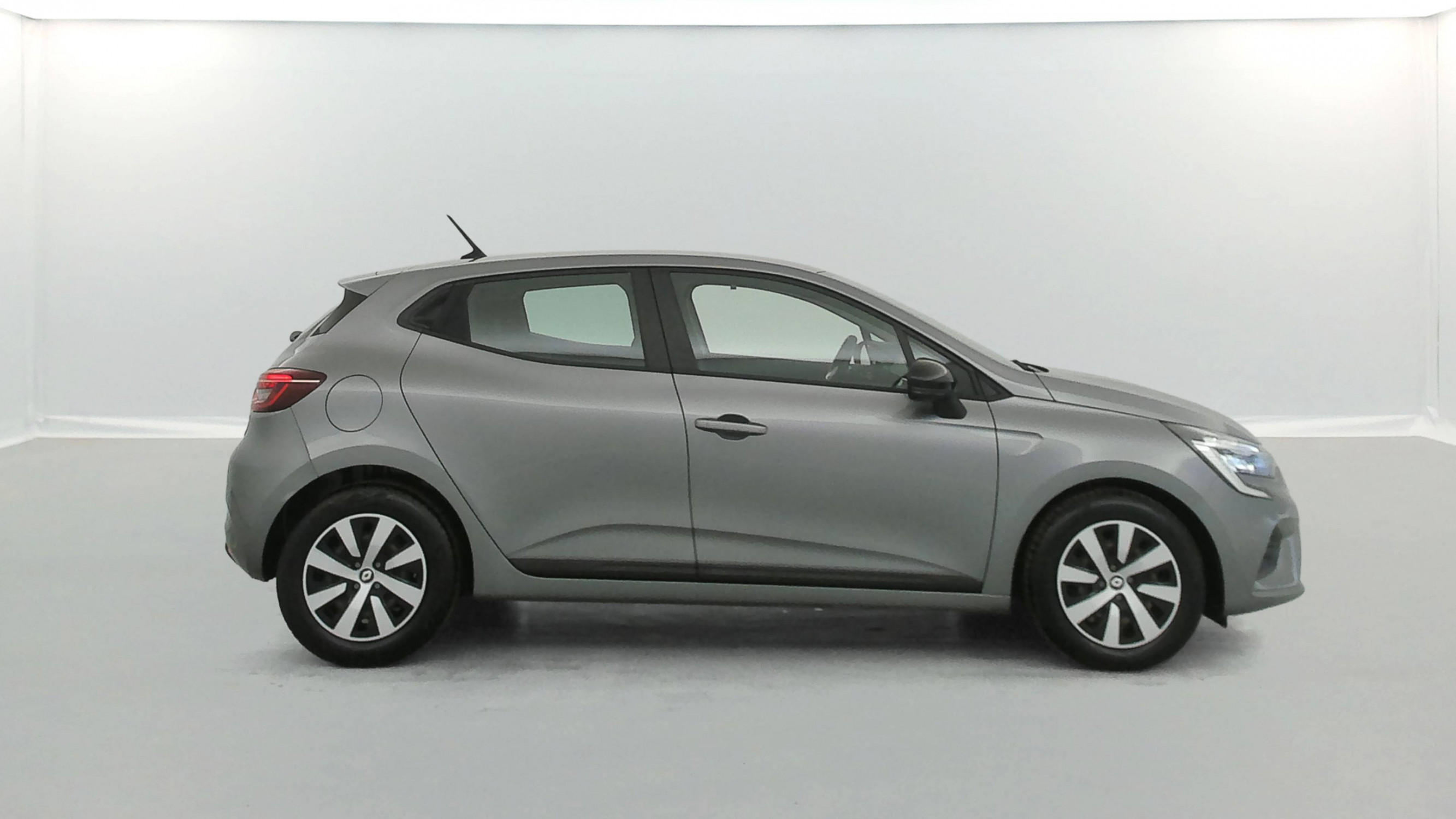 Vente en ligne Renault Clio 5 Clio TCe 90 au prix de 14 290 €