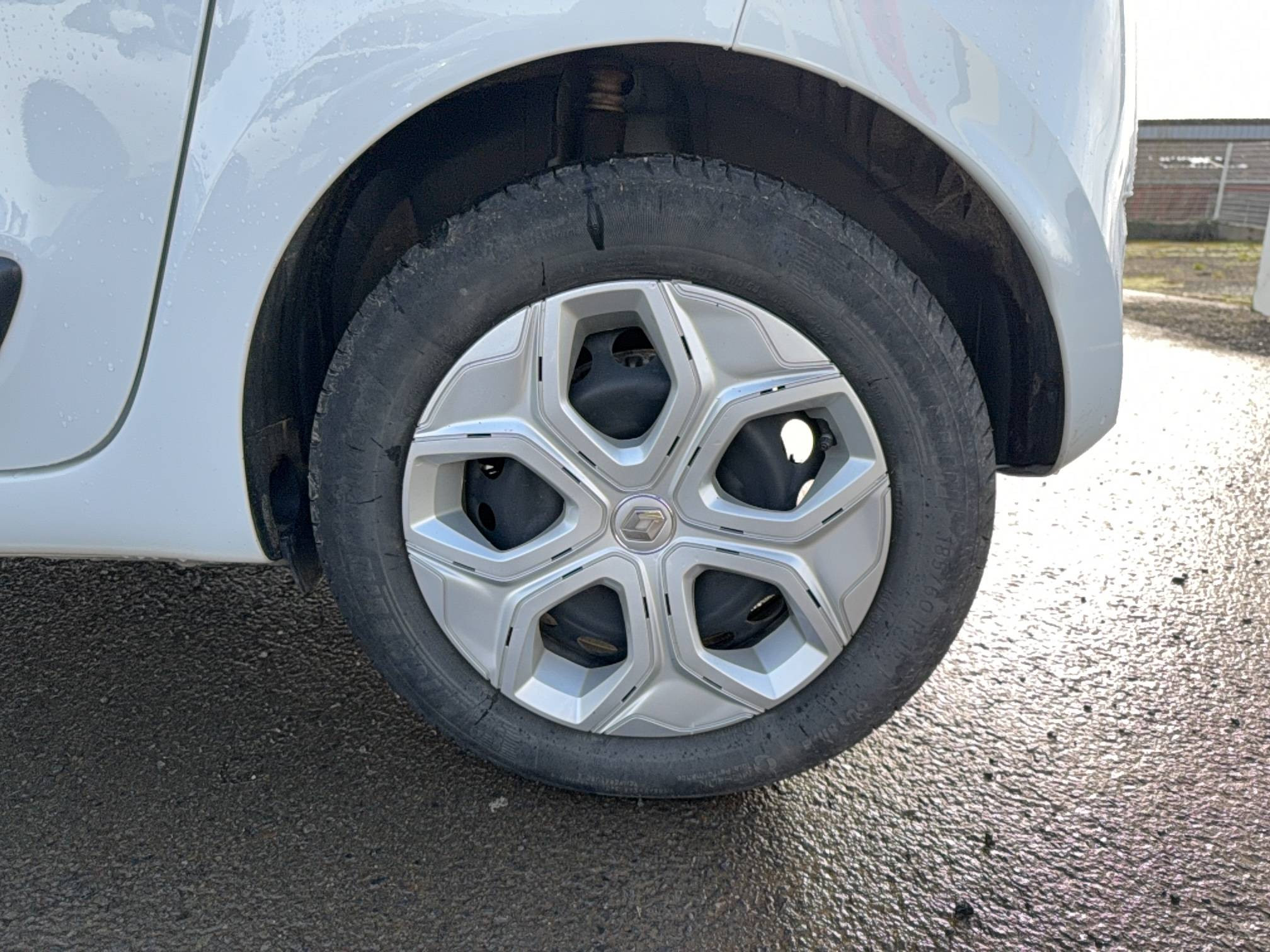 Vente en ligne Renault Twingo Electrique Twingo III E-Tech au prix de 9 890 €