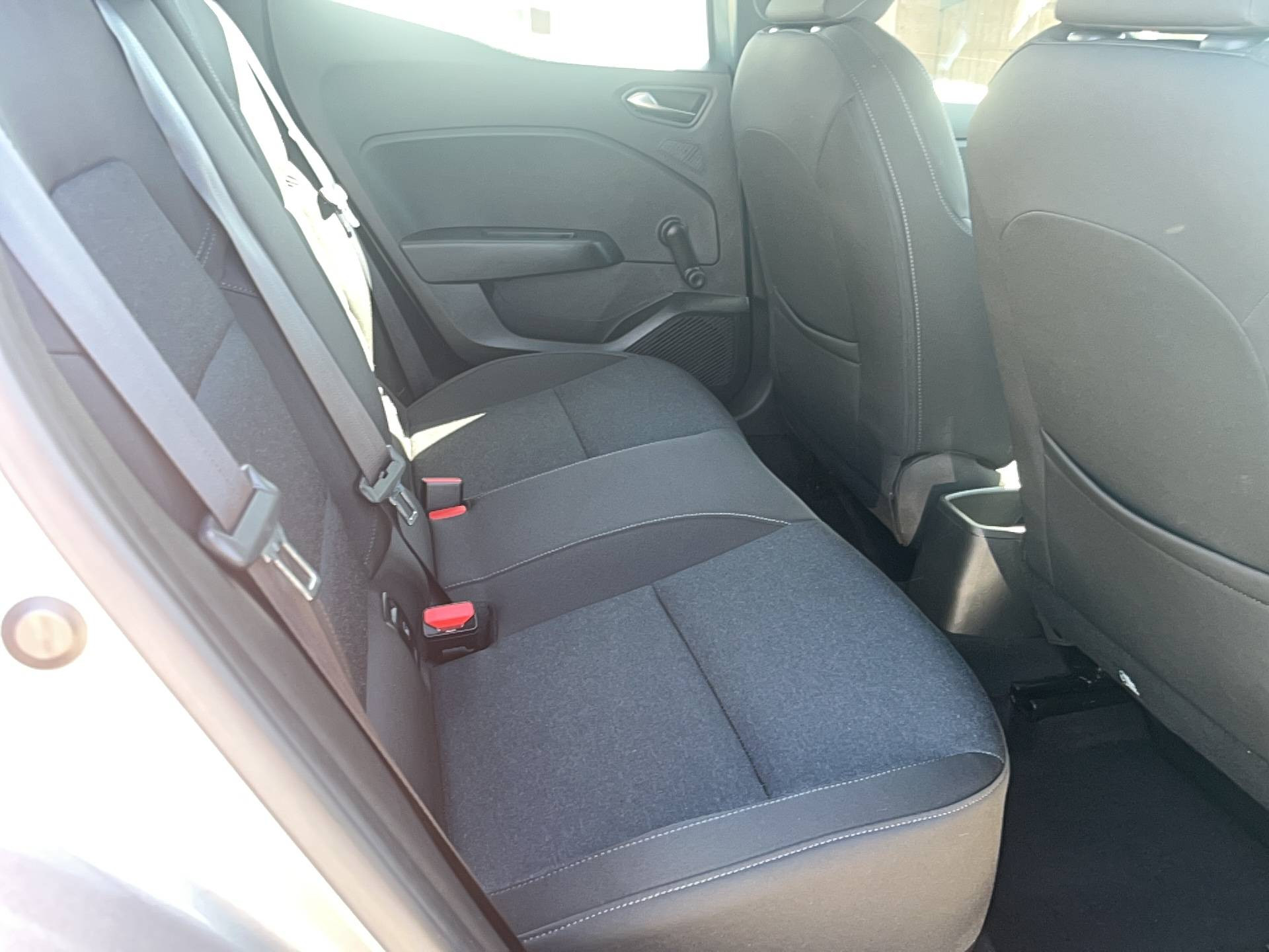 Vente en ligne Renault Clio 5 Clio TCe 90 au prix de 13 990 €