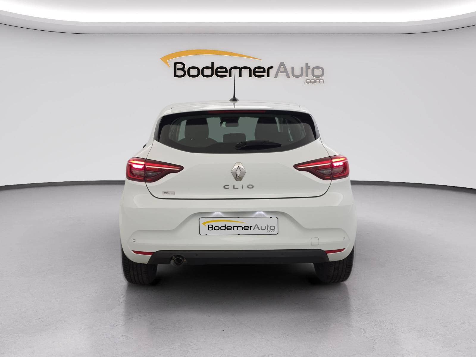 Vente en ligne Renault Clio 5 Clio TCe 90 - 21N au prix de 12 991 €