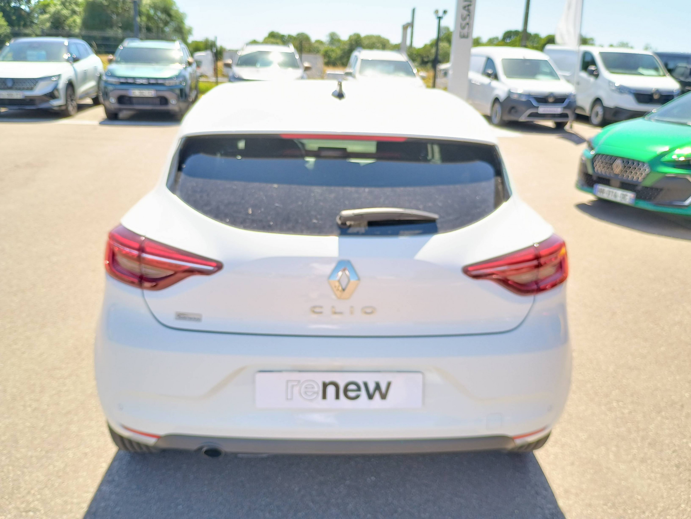 Vente en ligne Renault Clio 5 Clio Blue dCi 100 au prix de 14 991 €