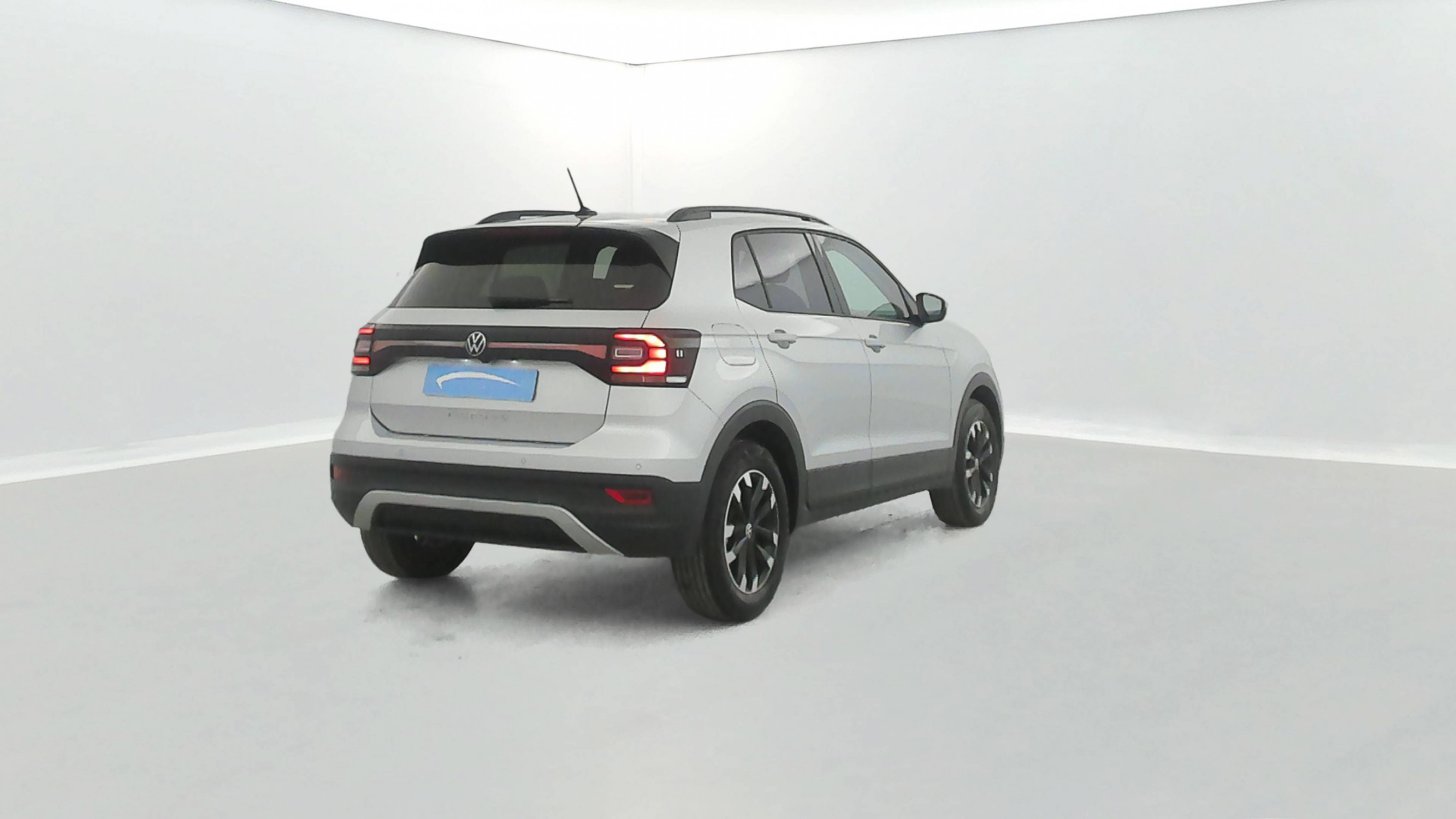 Vente en ligne Volkswagen T-Cross  1.0 TSI 110 Start/Stop DSG7 au prix de 22 990 €