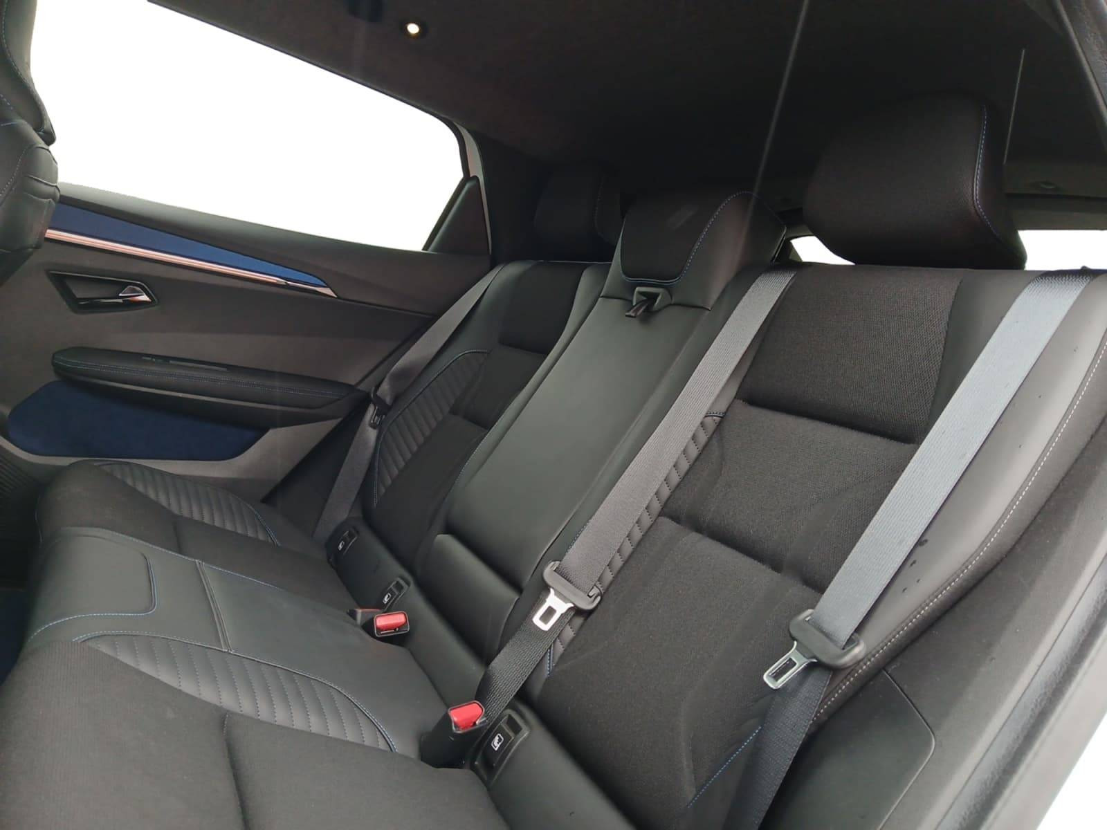 Vente en ligne Renault Scenic E-Tech  220 ch grande autonomie au prix de 38 990 €