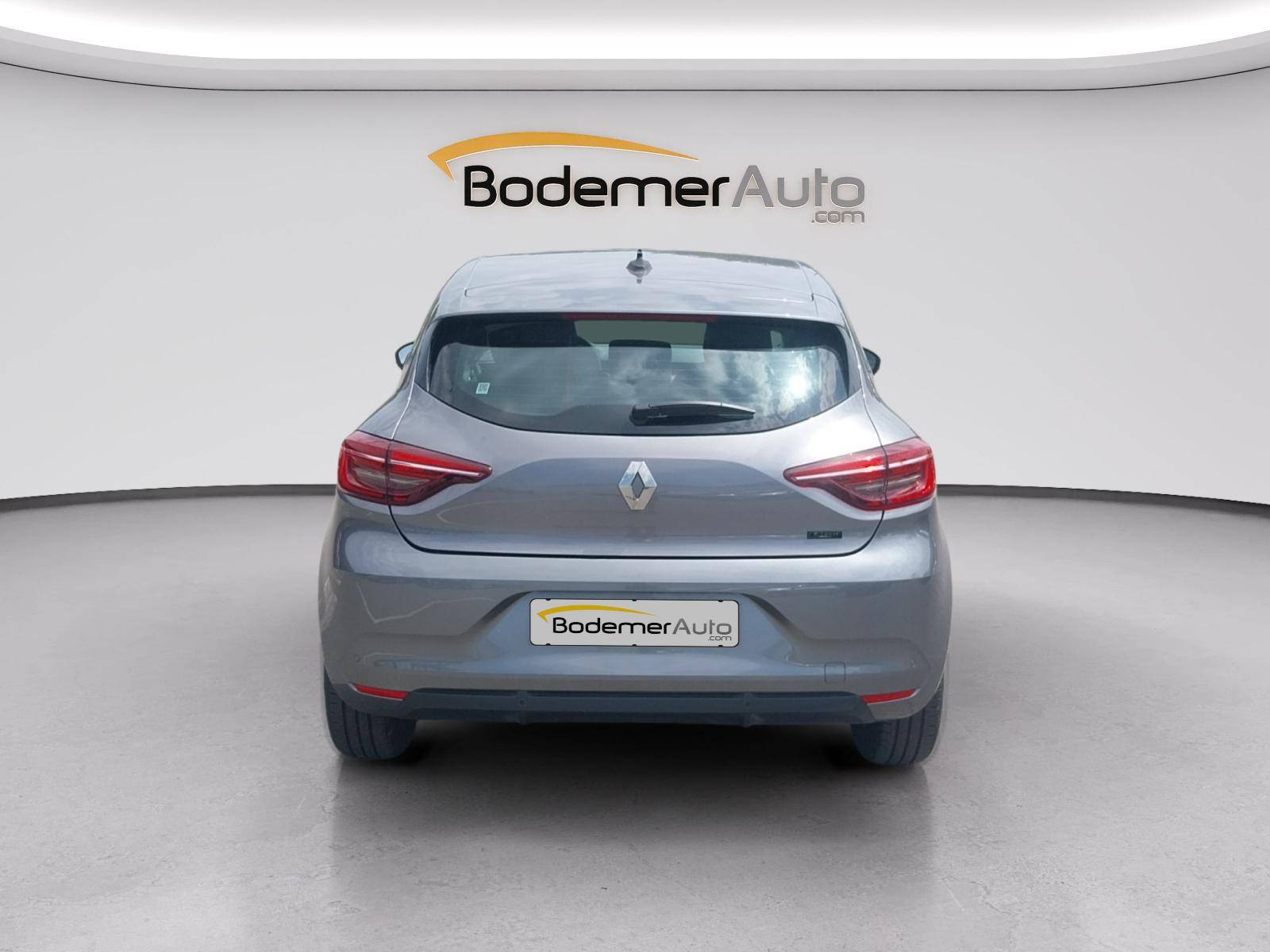 Vente en ligne Renault Clio 5 Clio E-Tech full hybrid 145 au prix de 16 990 €