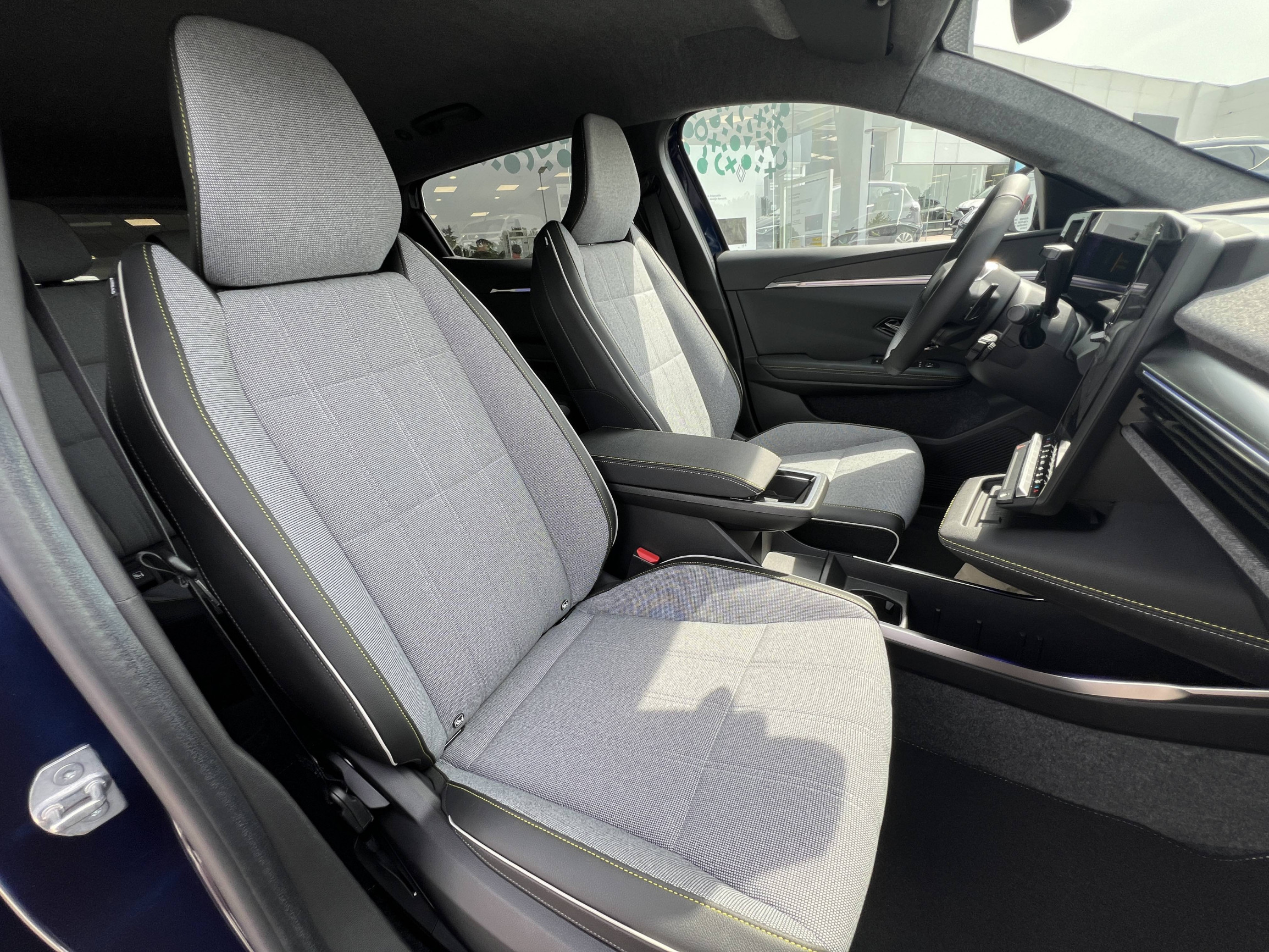 Vente en ligne Renault Scenic E-Tech Scenic E-Tech électrique 220 ch grande autonomie au prix de 43 890 €