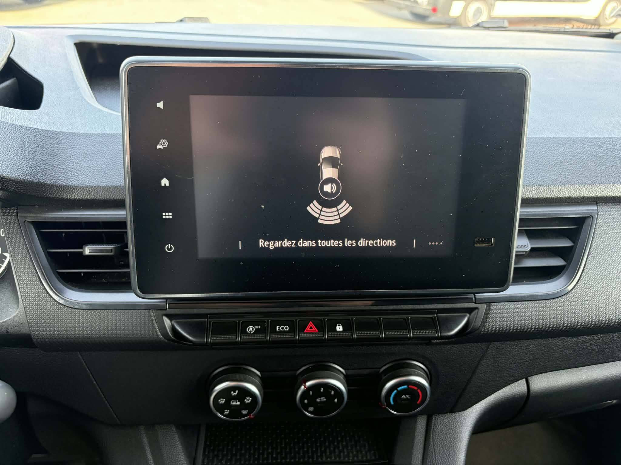 Vente en ligne Renault Kangoo Van  BLUE DCI 95 au prix de 17 890 €