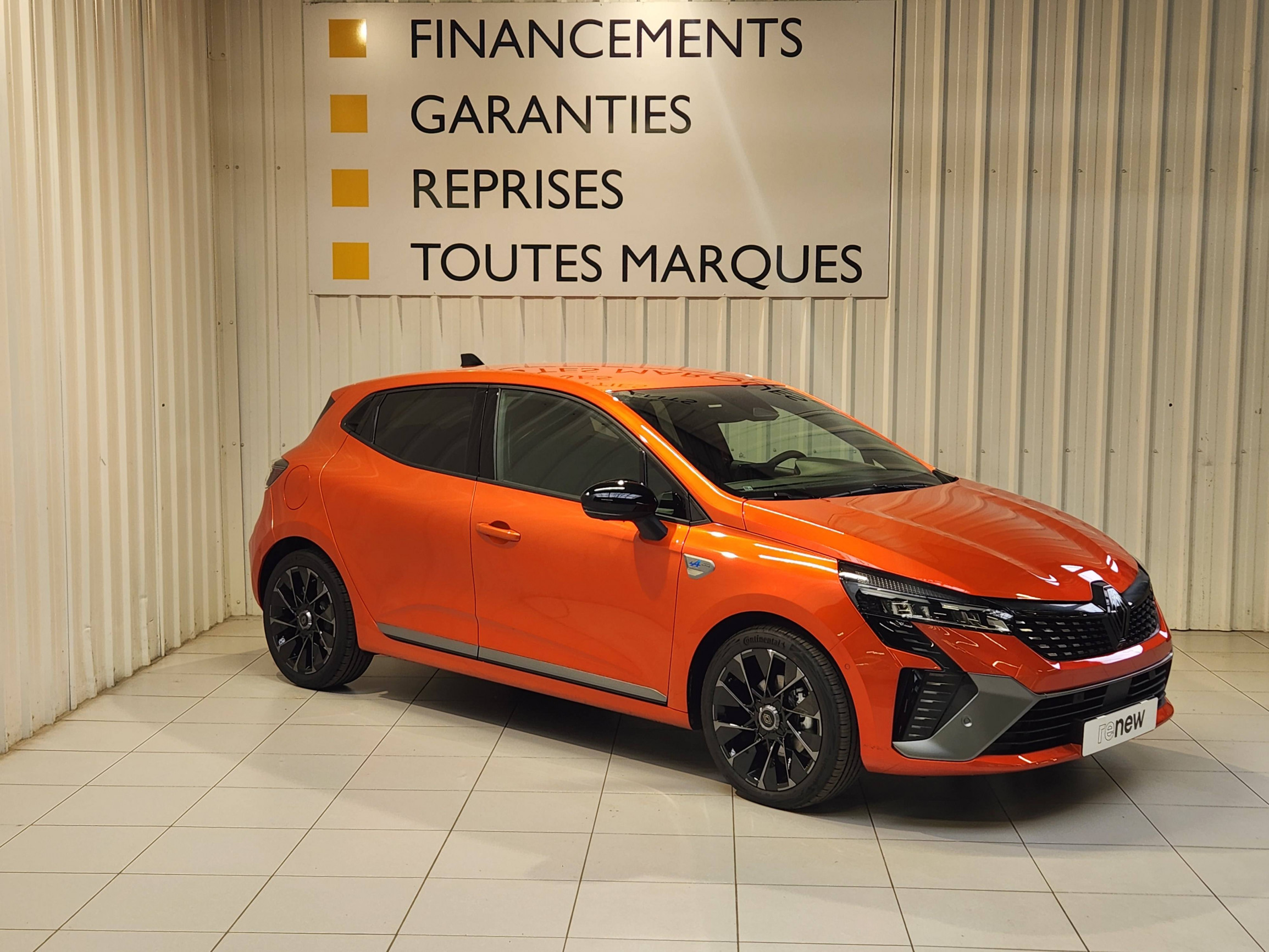 Vente en ligne Renault Clio 5 Clio E-Tech full hybrid 145 ch GSR2 au prix de 24 790 €