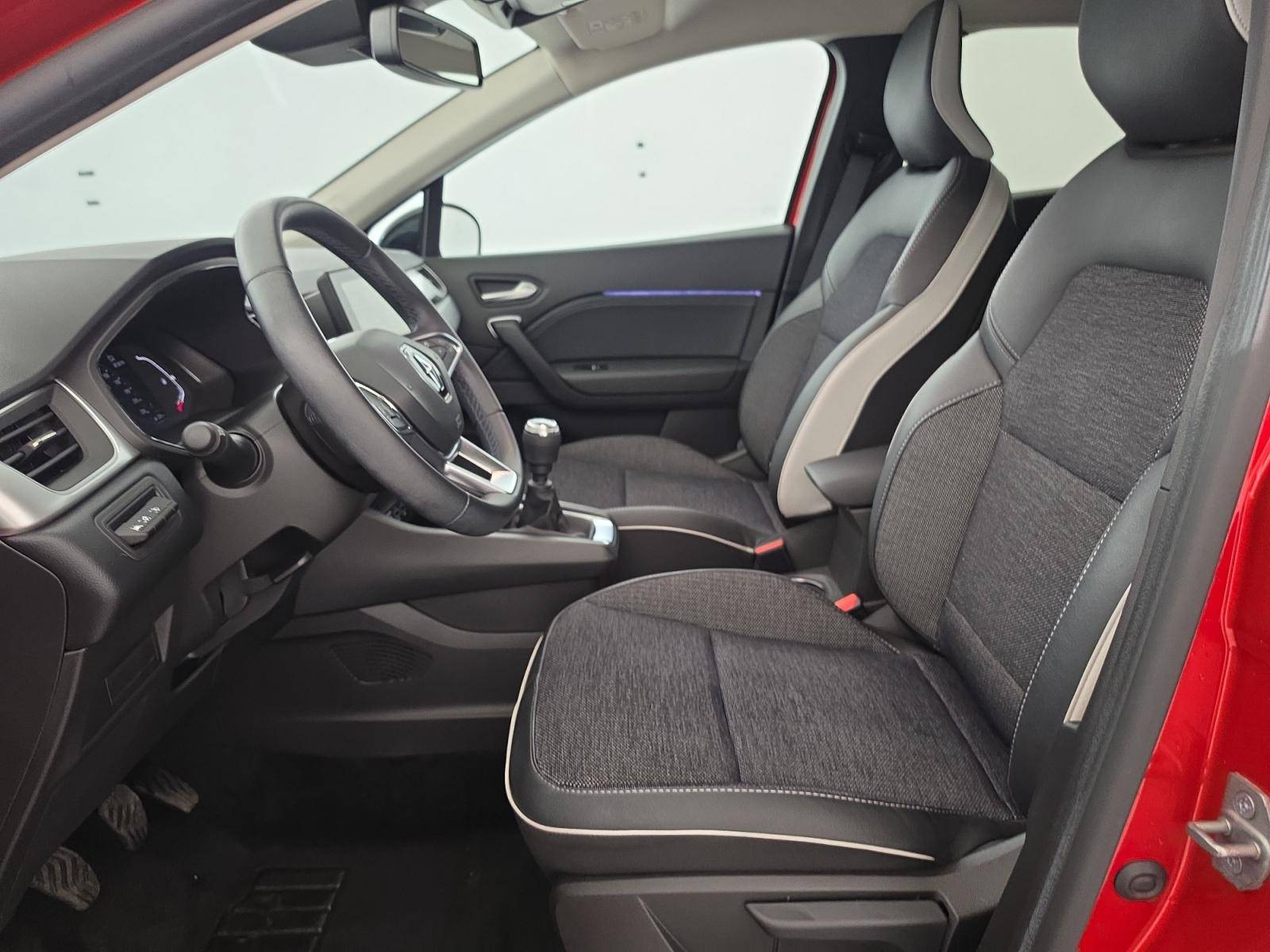 Vente en ligne Renault Captur  mild hybrid 140 au prix de 18 900 €