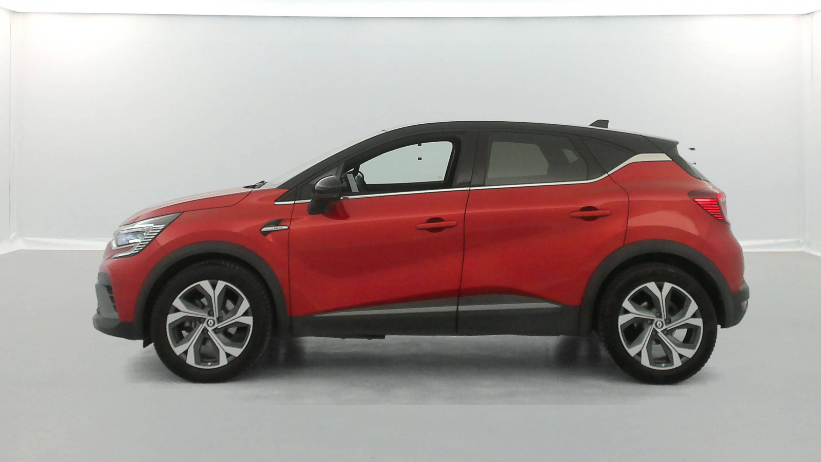 Vente en ligne Renault Captur  E-Tech 145 - 21 au prix de 19 490 €