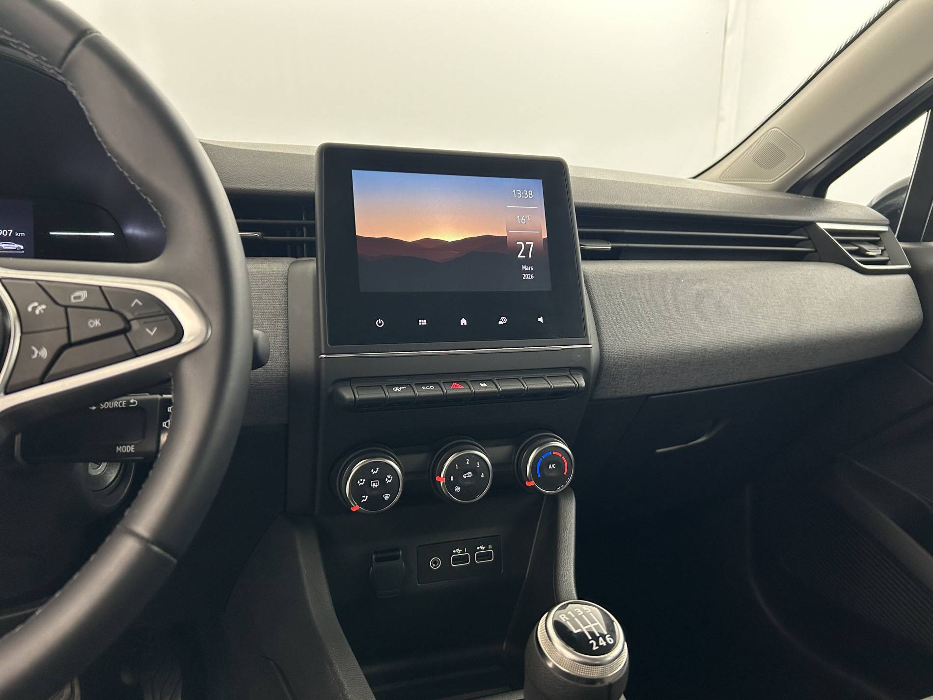 Vente en ligne Renault Clio 5 Clio TCe 90 au prix de 15 990 €