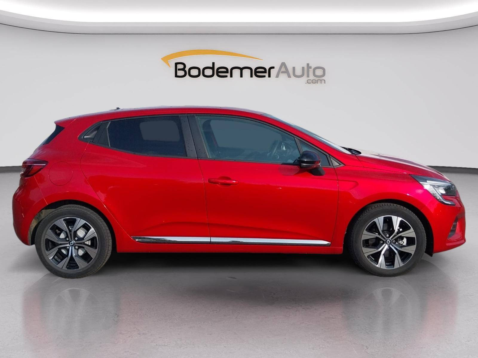 Vente en ligne Renault Clio 5 Clio E-Tech full hybrid 145 au prix de 17 990 €