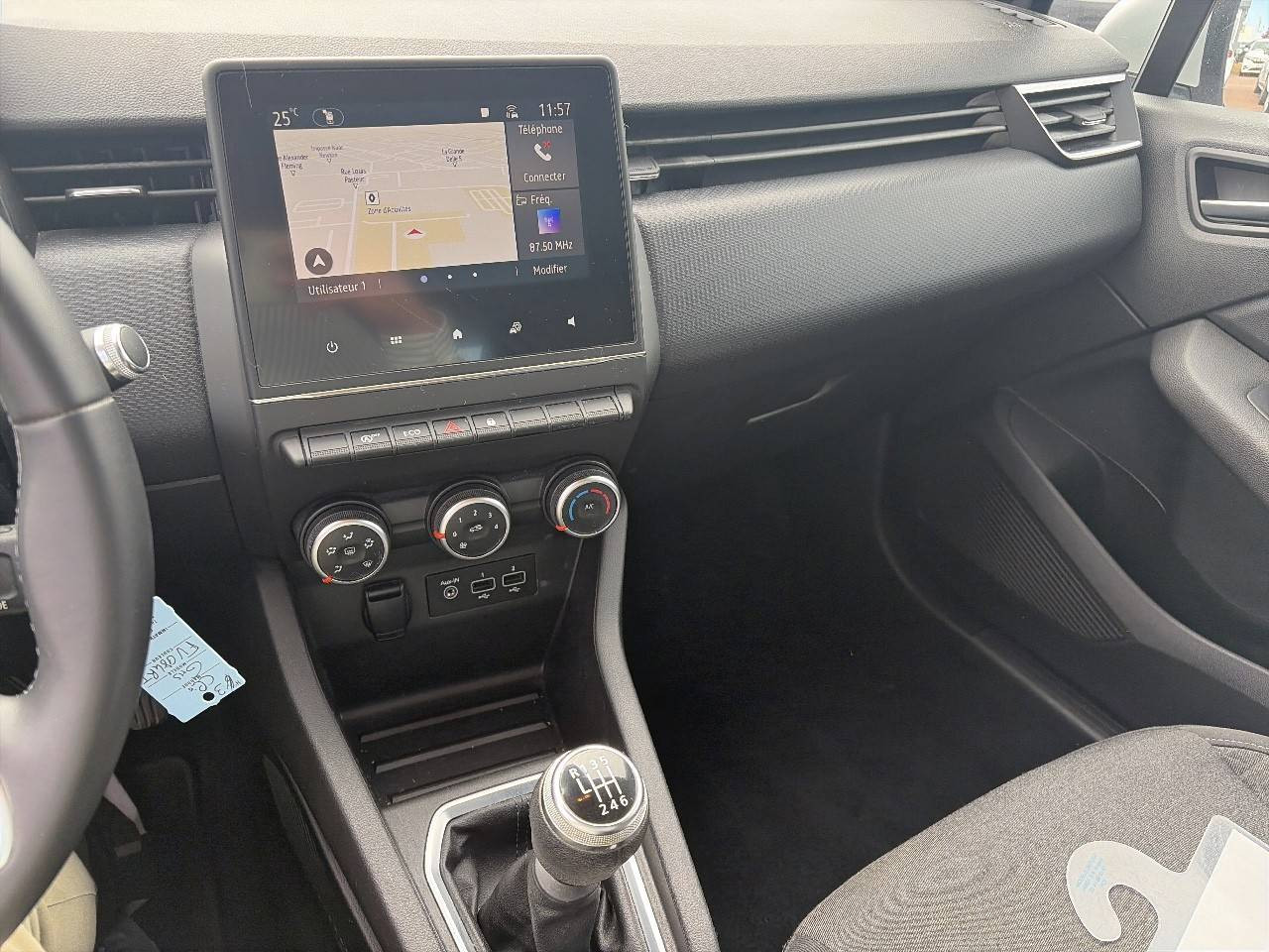 Vente en ligne Renault Clio 5 Clio Blue dCi 85 au prix de 12 990 €